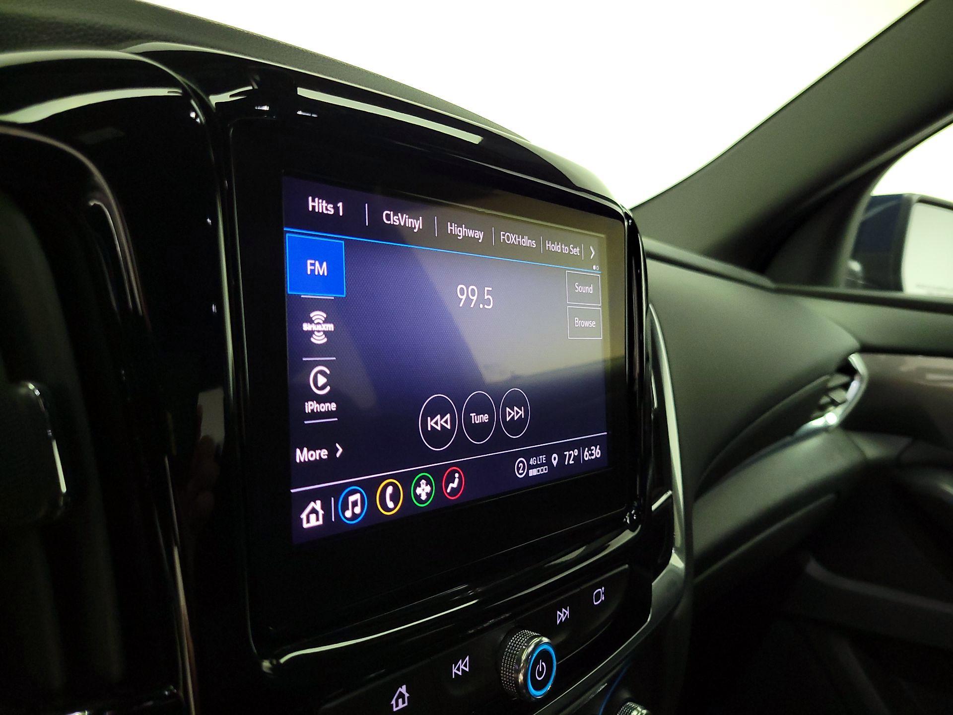 Thumbnail: 2022 Chevrolet Traverse - 15