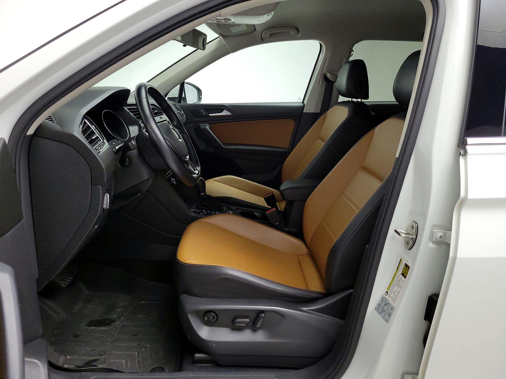 Thumbnail: 2019 Volkswagen Tiguan - 11