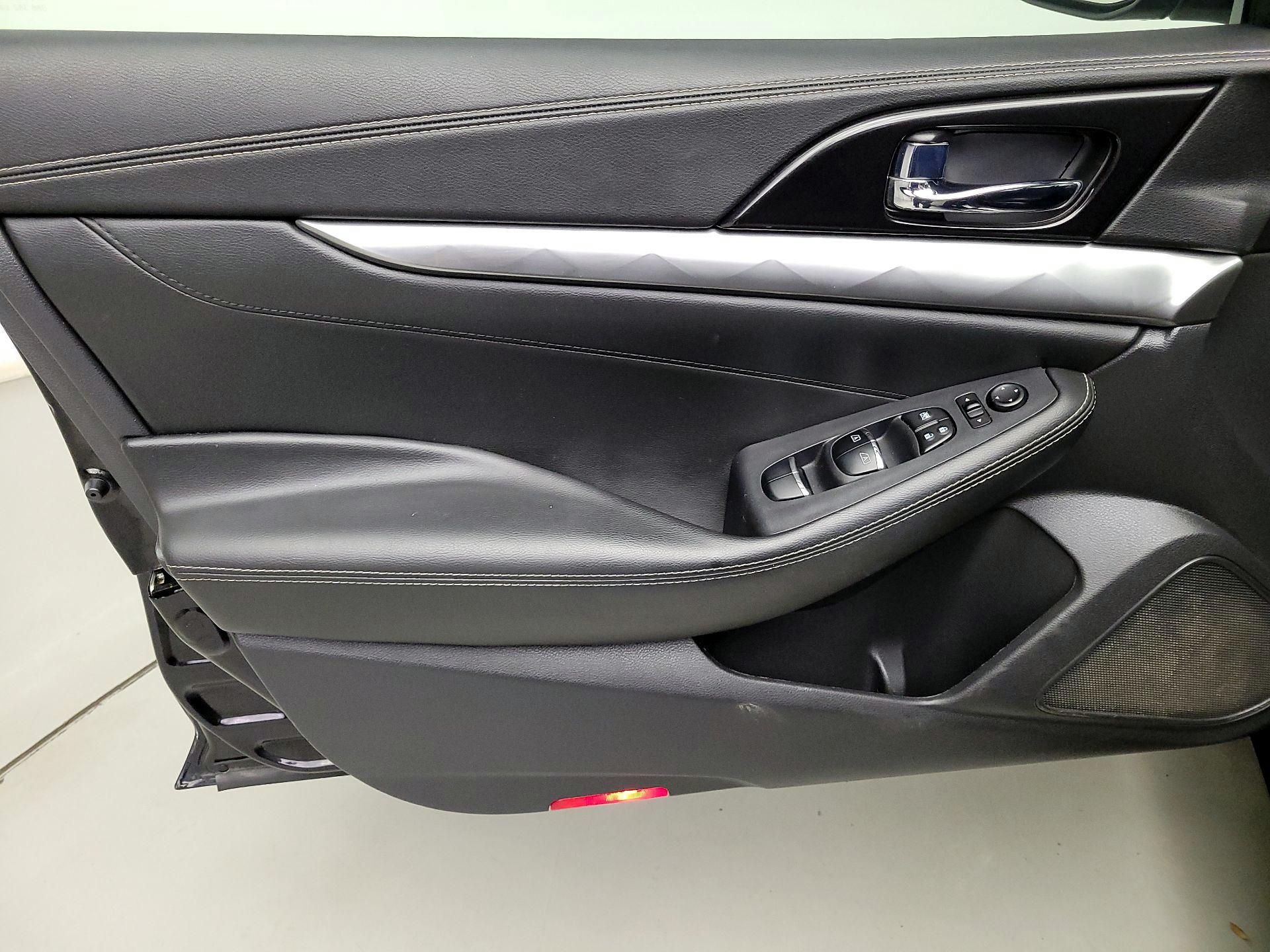 Thumbnail: 2019 Nissan Maxima - 12
