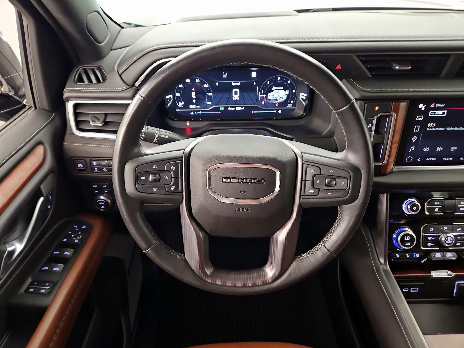 Thumbnail: 2023 GMC Yukon XL - 10