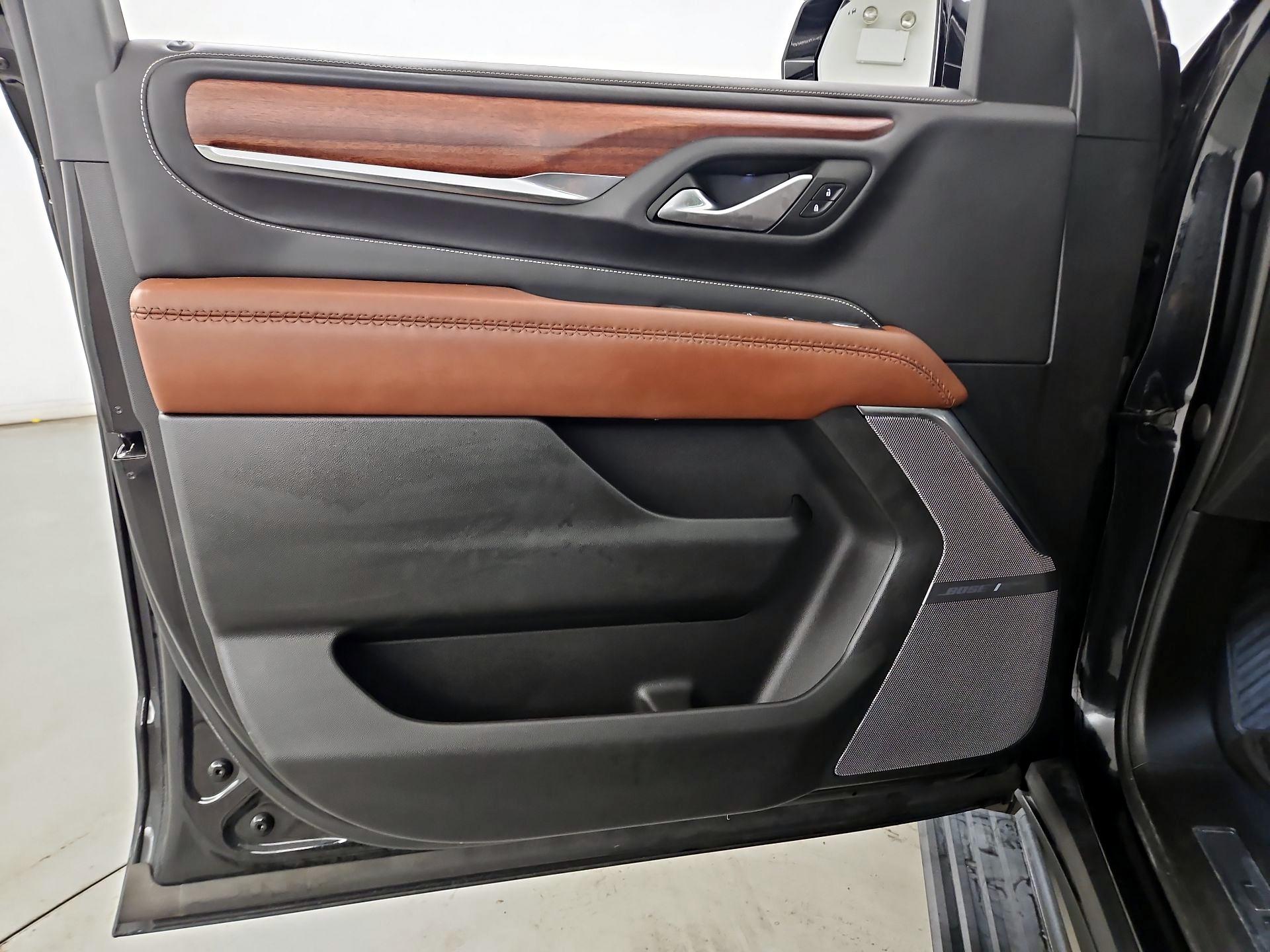 Thumbnail: 2023 GMC Yukon XL - 12
