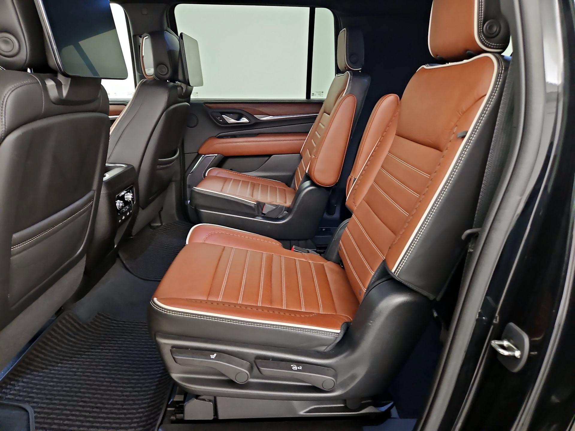 Thumbnail: 2023 GMC Yukon XL - 20