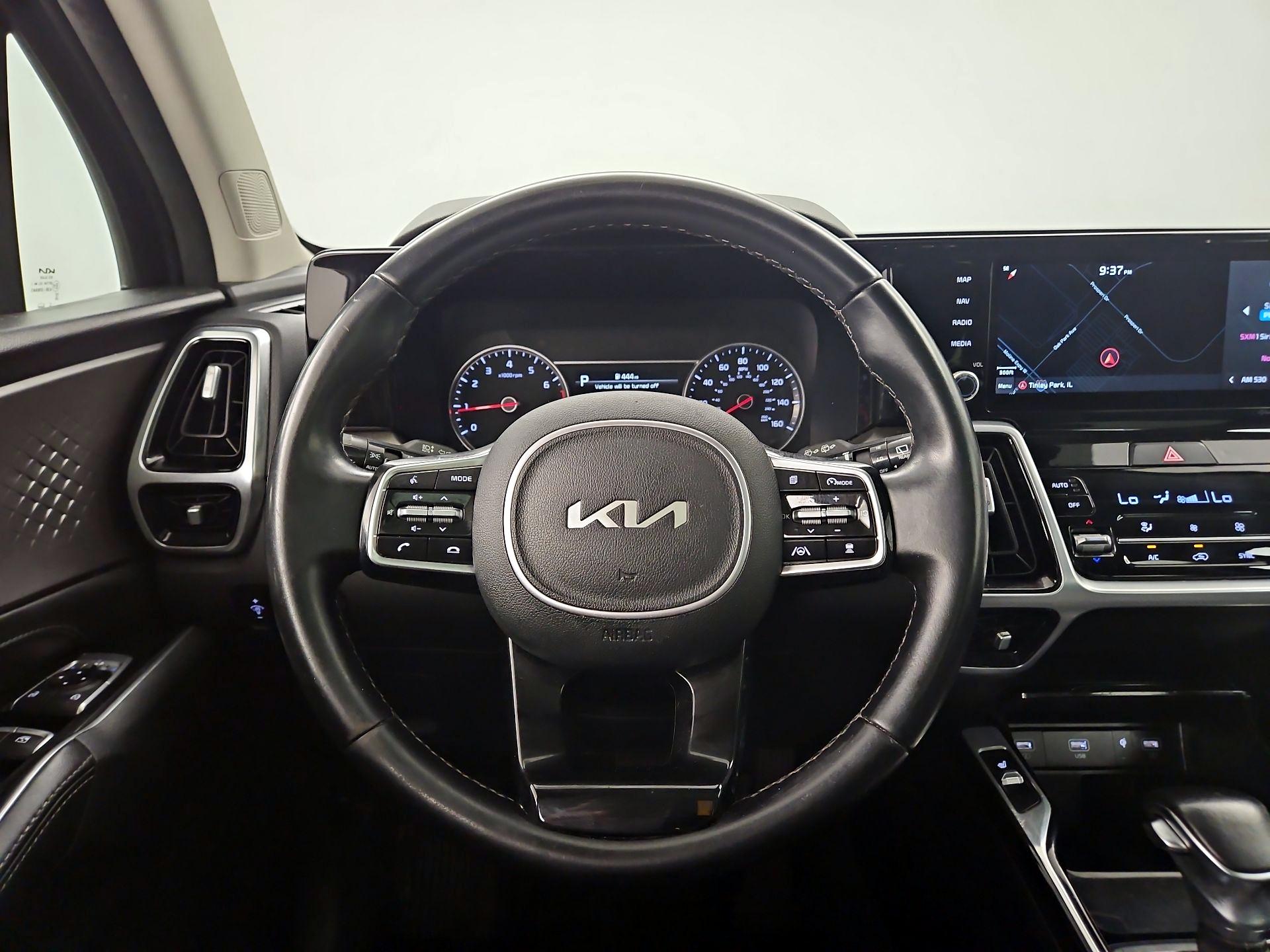 Thumbnail: 2022 Kia Sorento - 10