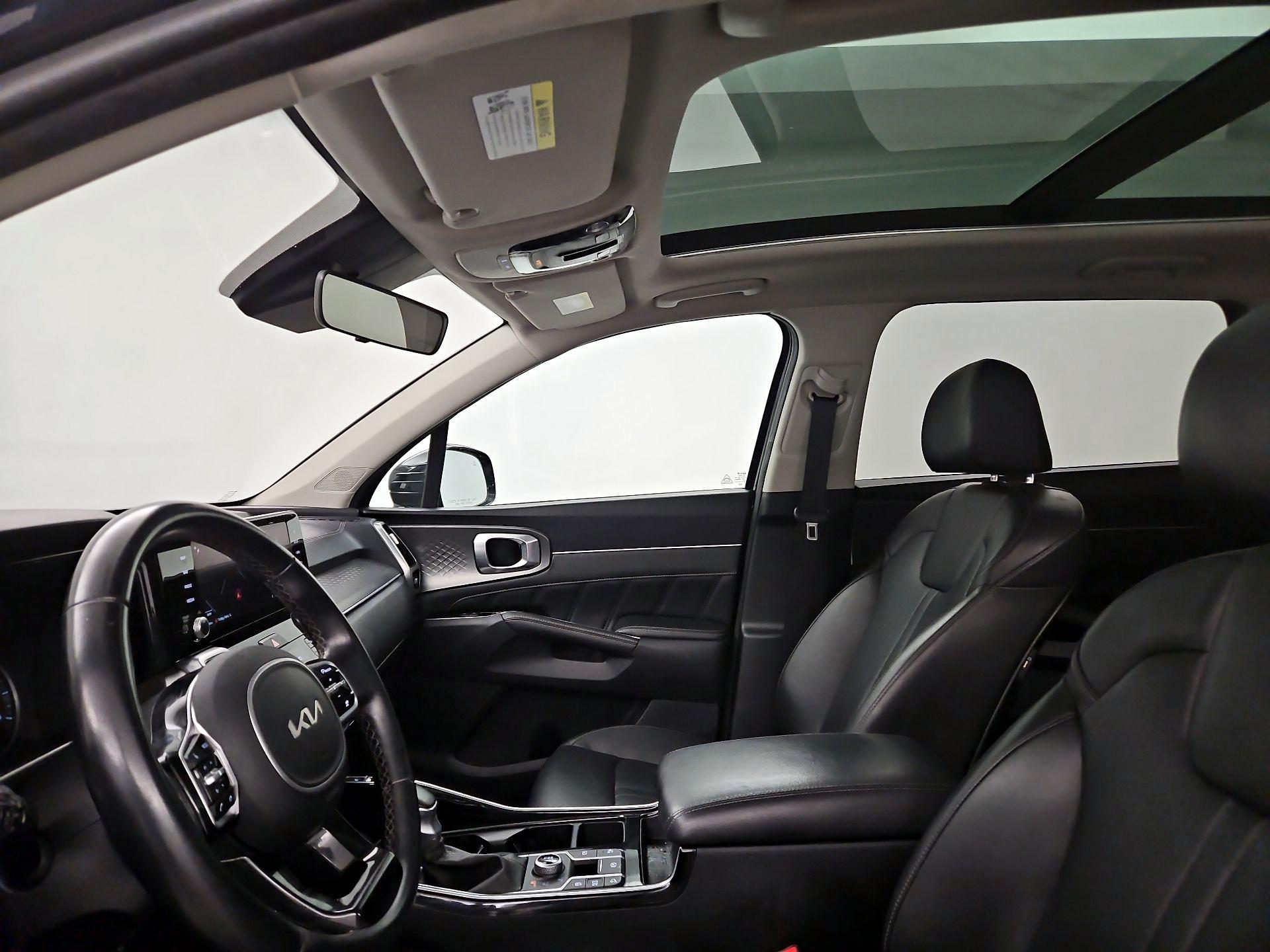 Thumbnail: 2022 Kia Sorento - 20