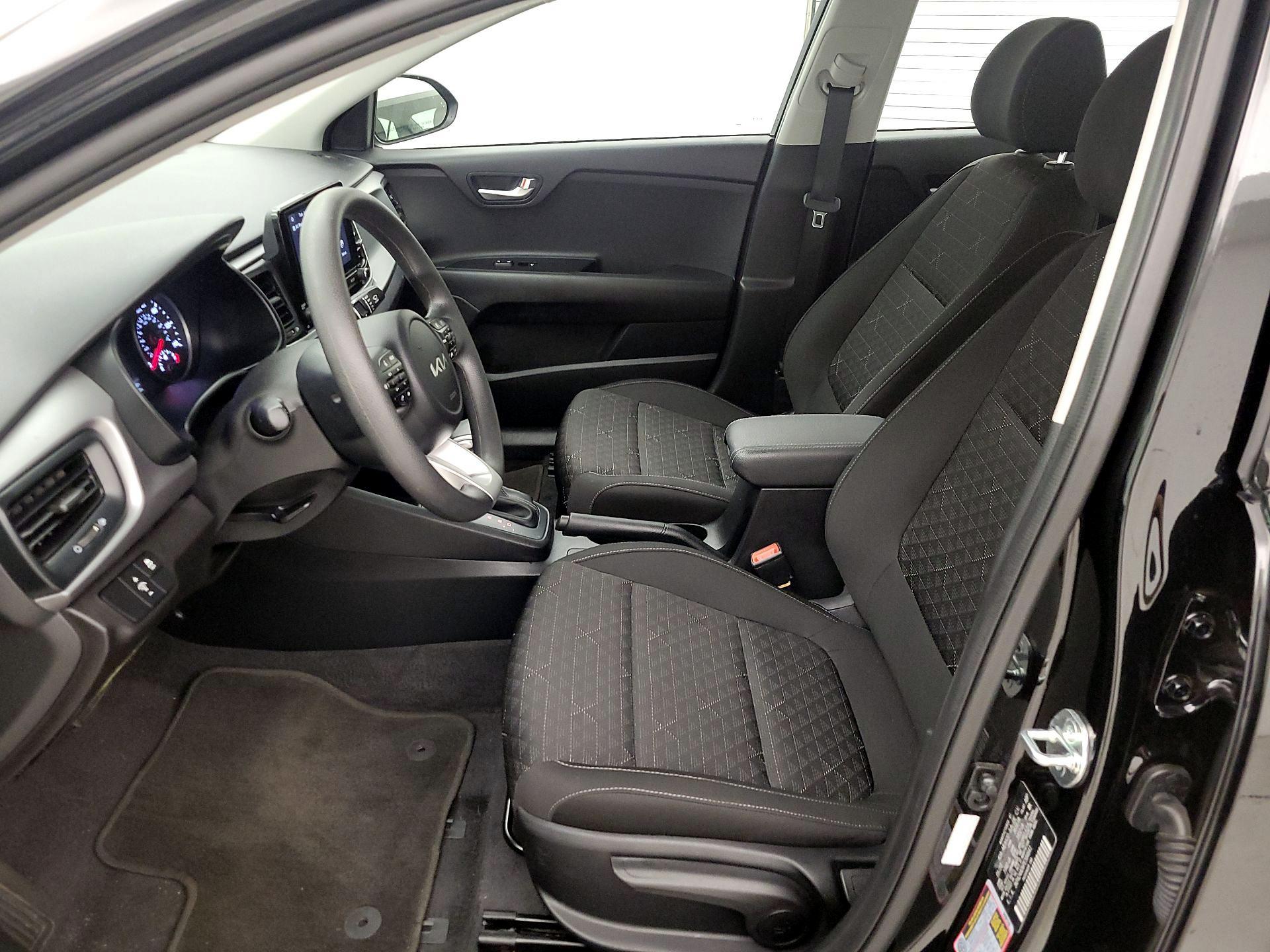 Thumbnail: 2023 Kia Rio - 11