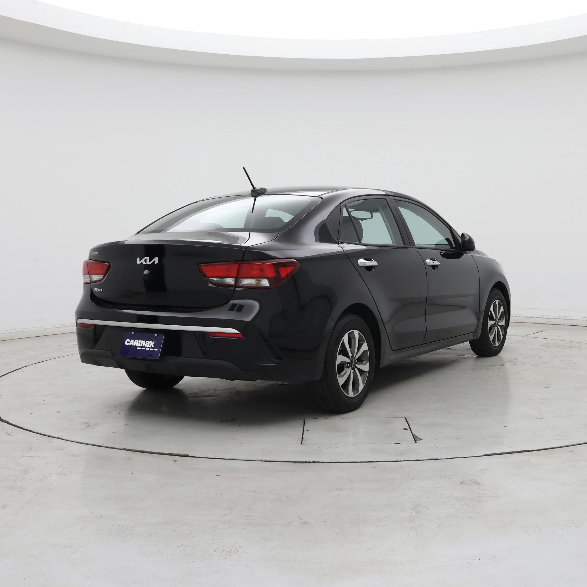 Thumbnail: 2023 Kia Rio - 8