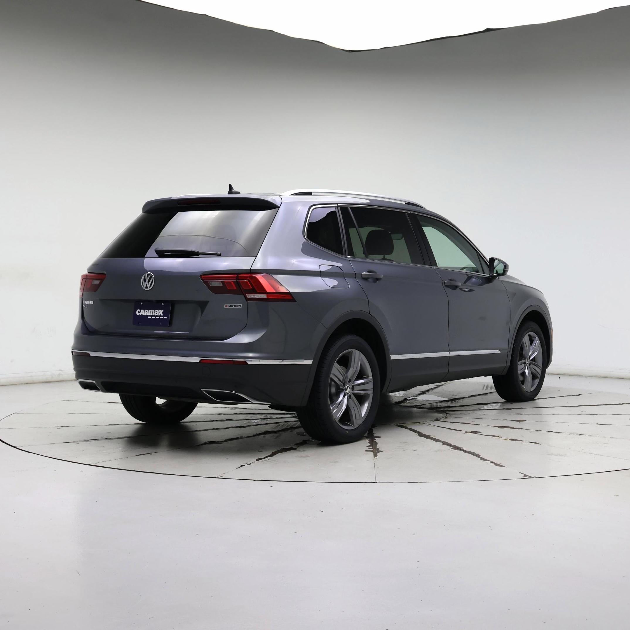 Thumbnail: 2020 Volkswagen Tiguan - 8