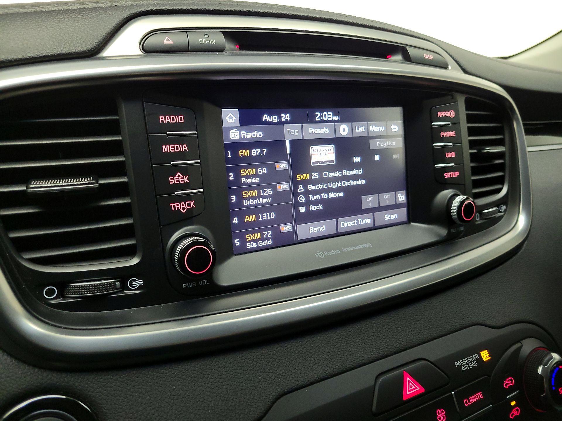 Thumbnail: 2017 Kia Sorento - 15