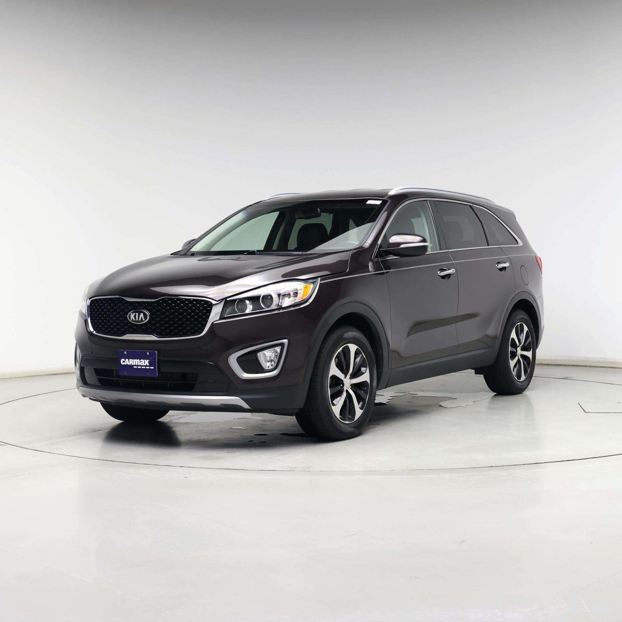 Thumbnail: 2017 Kia Sorento - 4