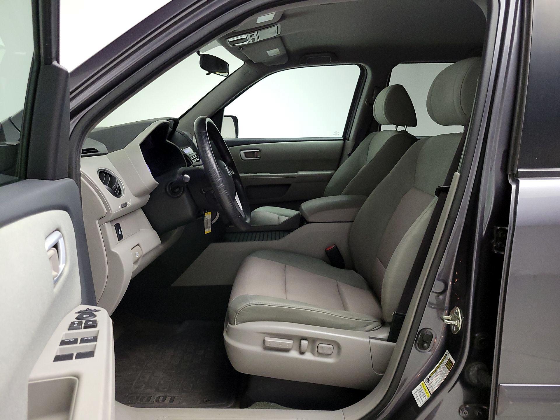 Thumbnail: 2015 Honda Pilot - 11