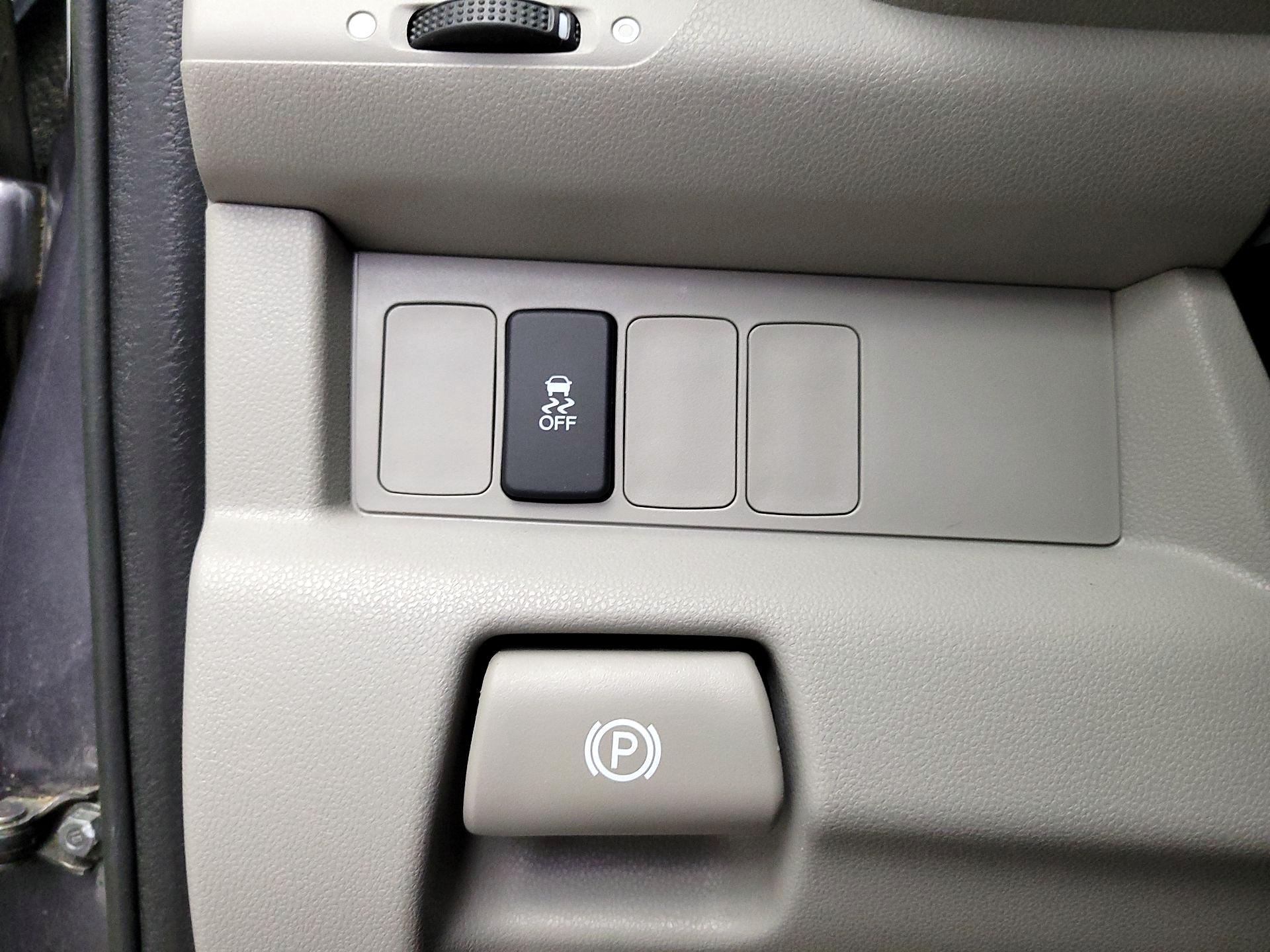 Thumbnail: 2015 Honda Pilot - 13