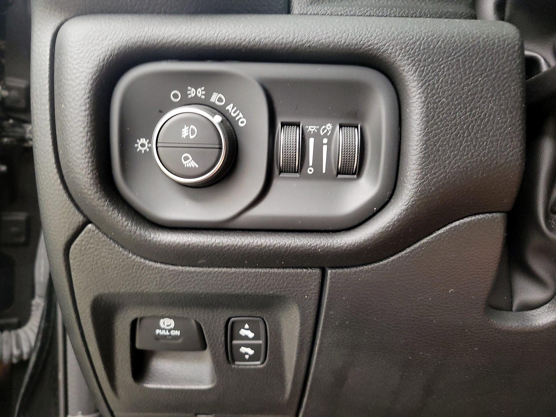Thumbnail: 2023 RAM 1500 - 13