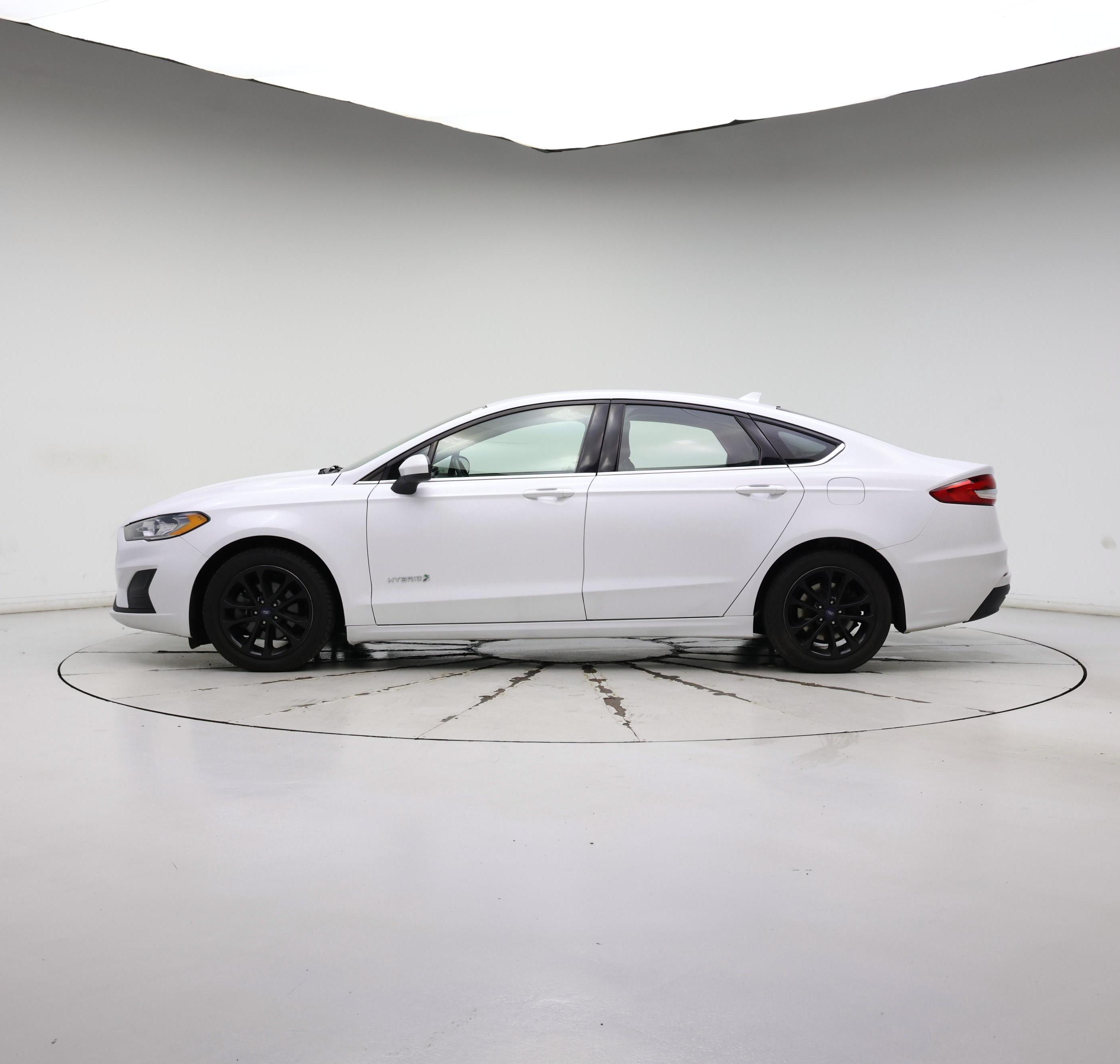 Thumbnail: 2019 Ford Fusion - 3