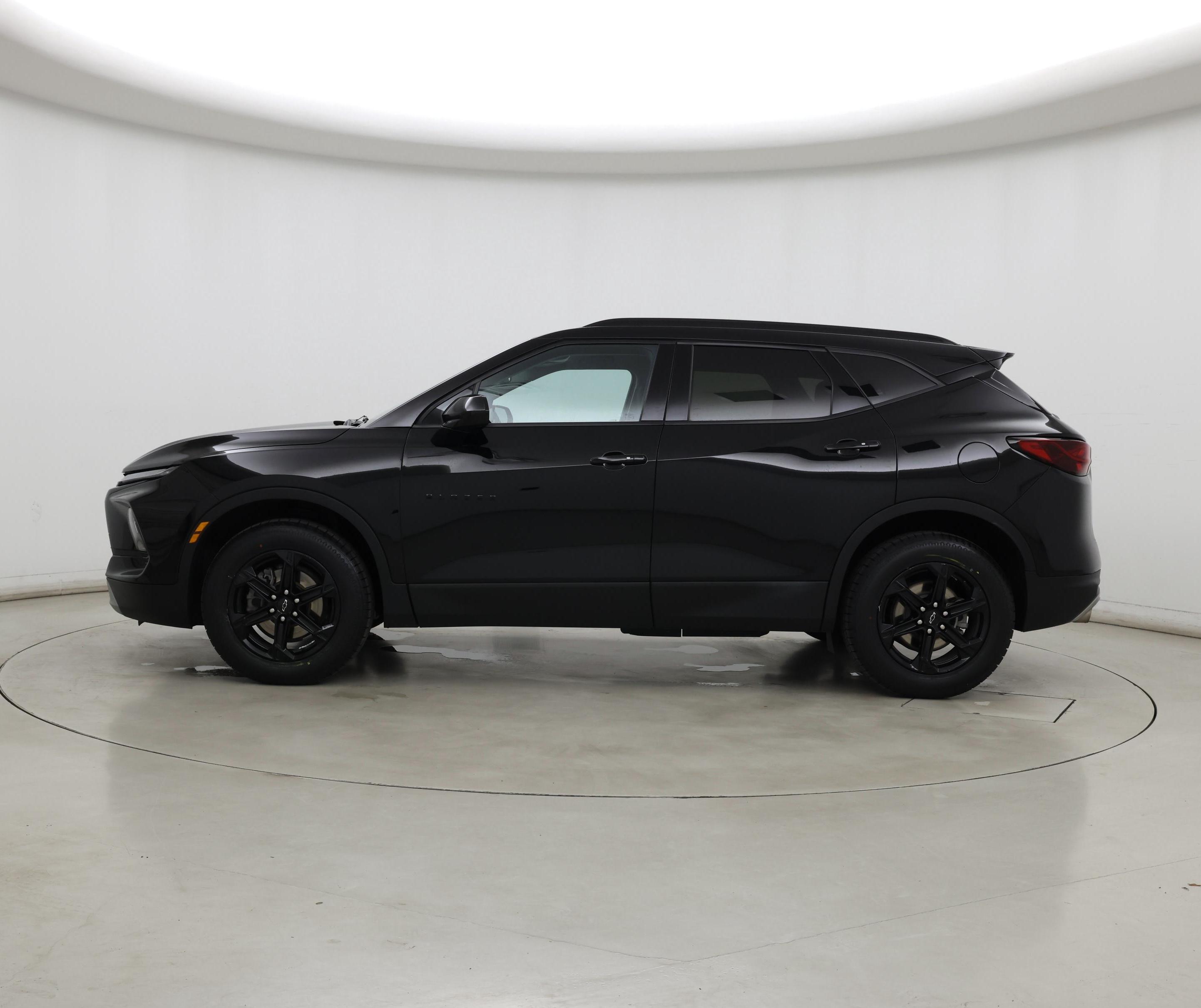 Thumbnail: 2023 Chevrolet Blazer - 3