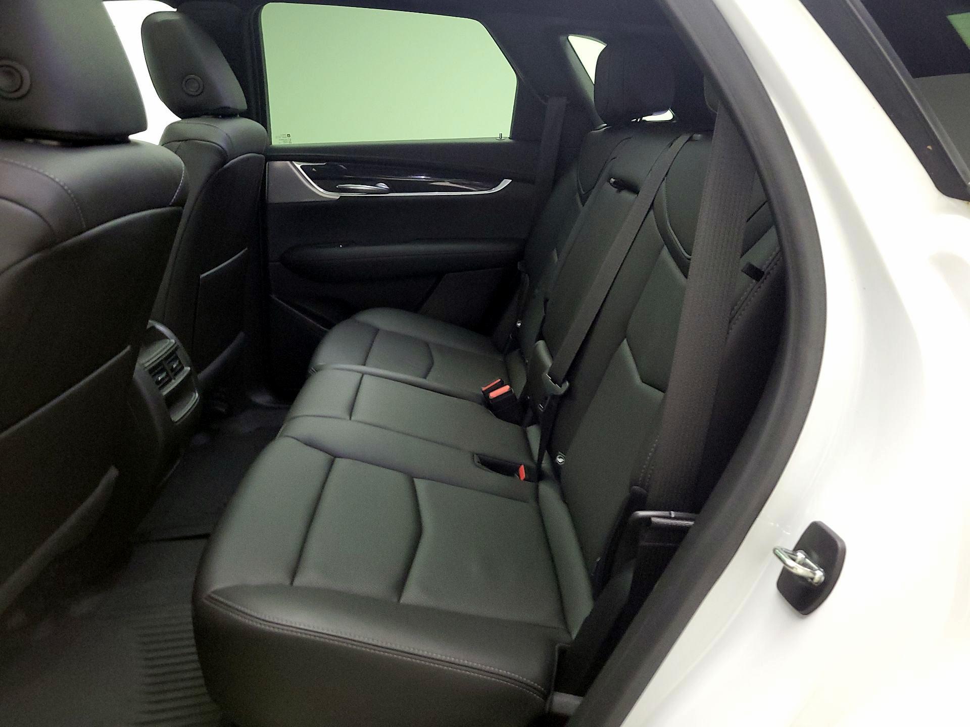 Thumbnail: 2023 Cadillac XT5 - 20