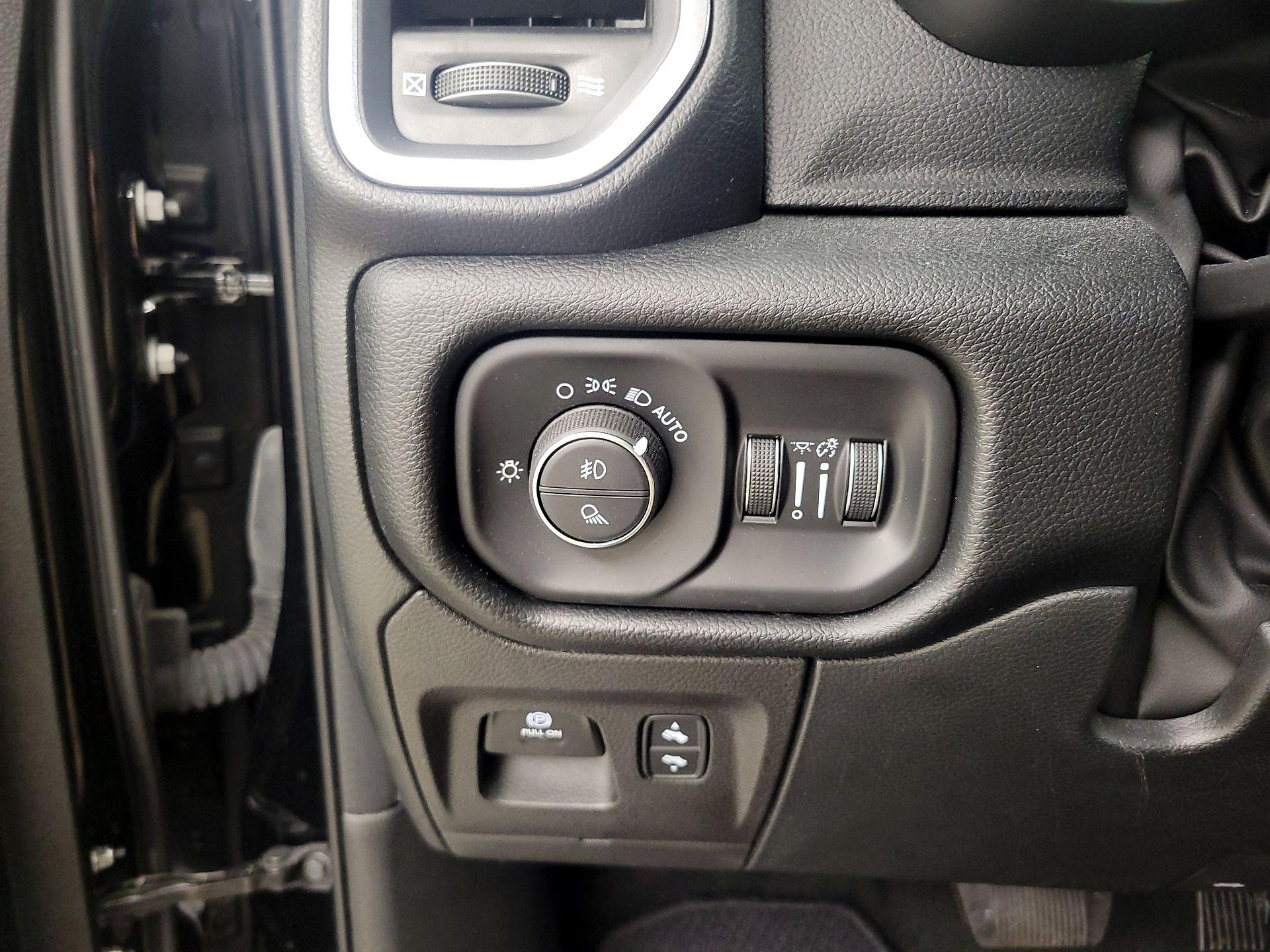 Thumbnail: 2022 RAM 1500 - 13