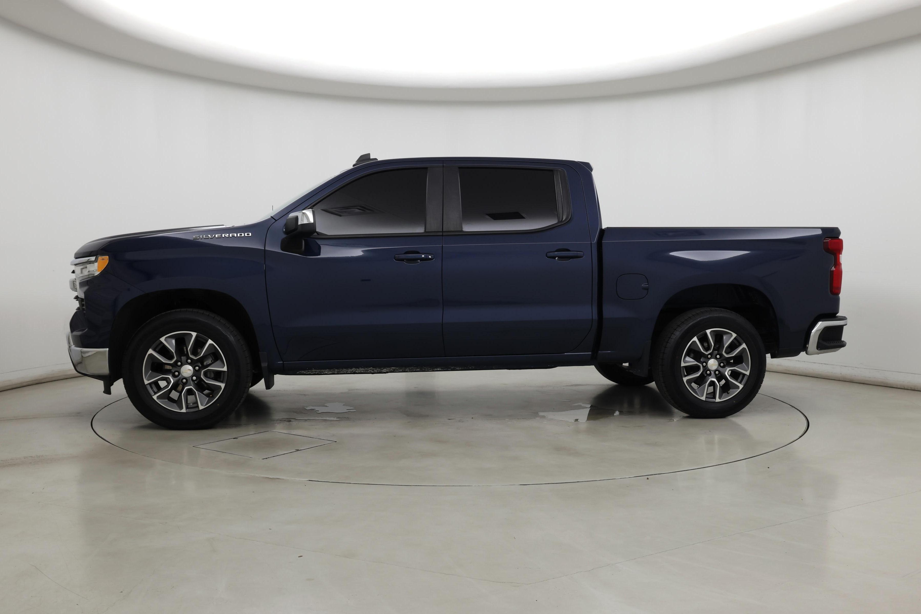 Thumbnail: 2022 Chevrolet Silverado 1500 - 3