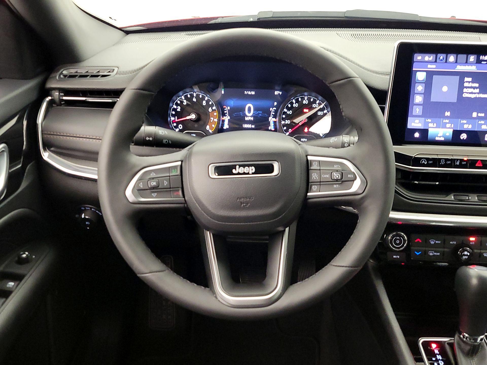 Thumbnail: 2023 Jeep Compass - 10