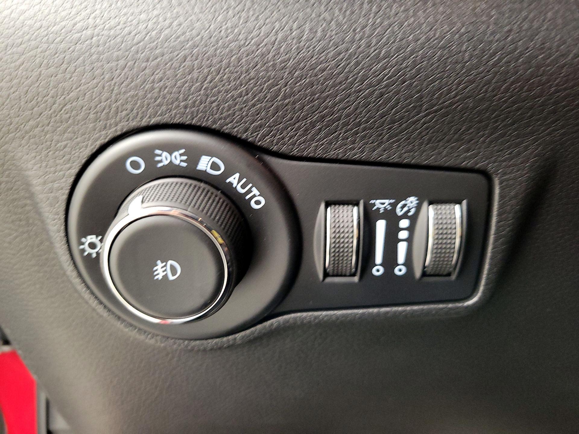 Thumbnail: 2023 Jeep Compass - 13