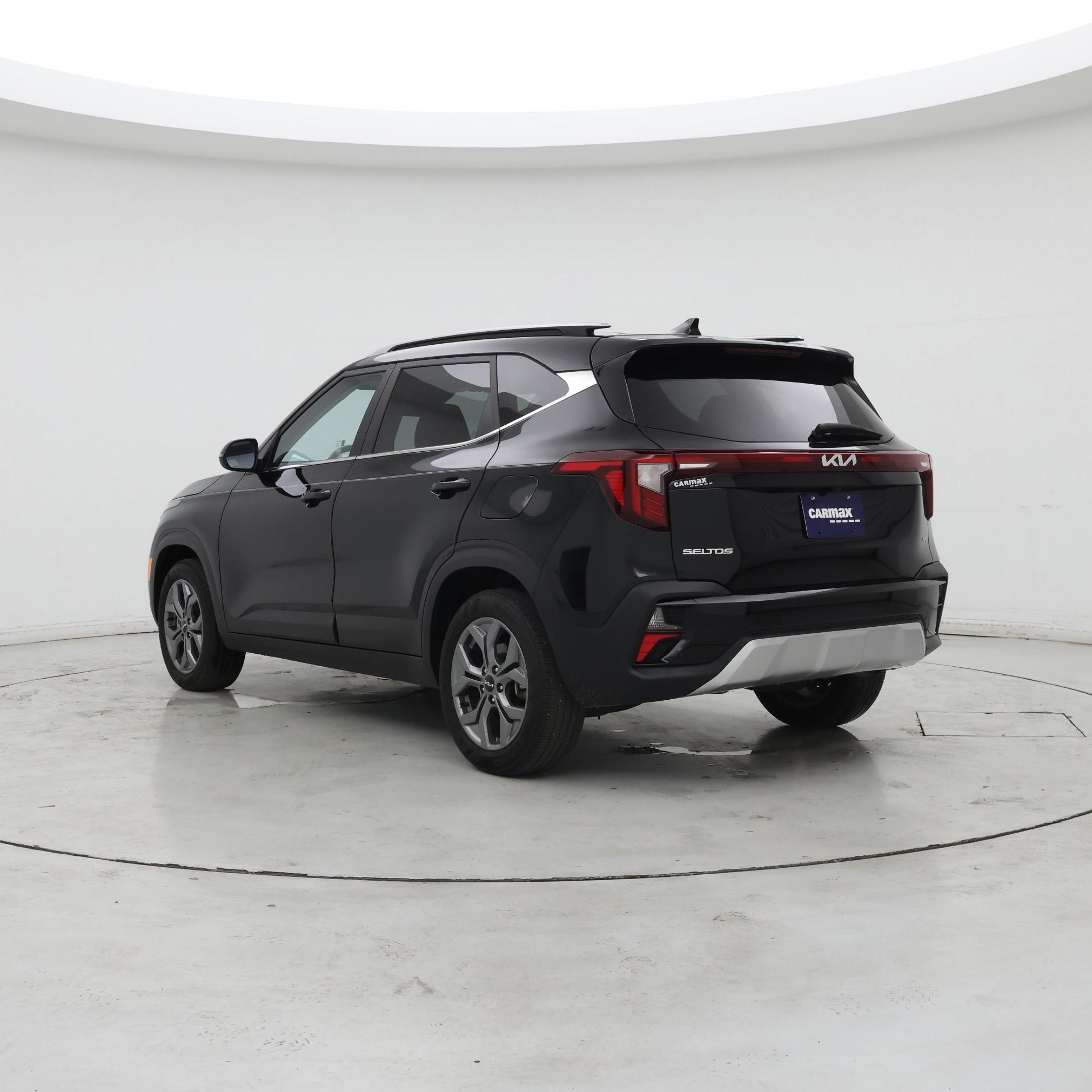 Thumbnail: 2024 Kia Seltos - 2