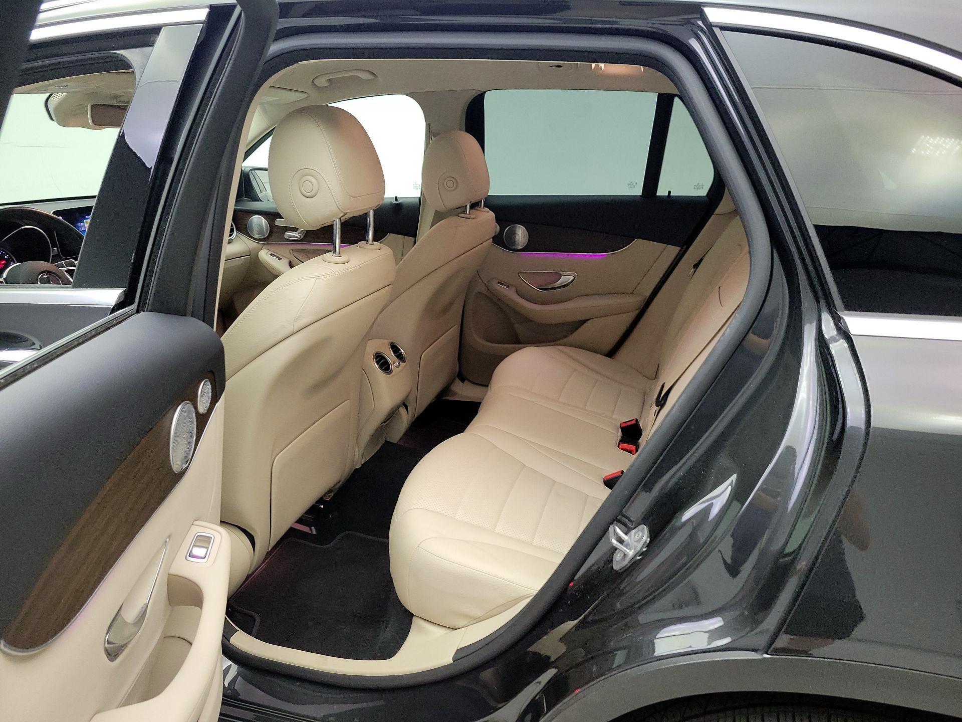 Thumbnail: 2020 Mercedes-Benz GLC - 19