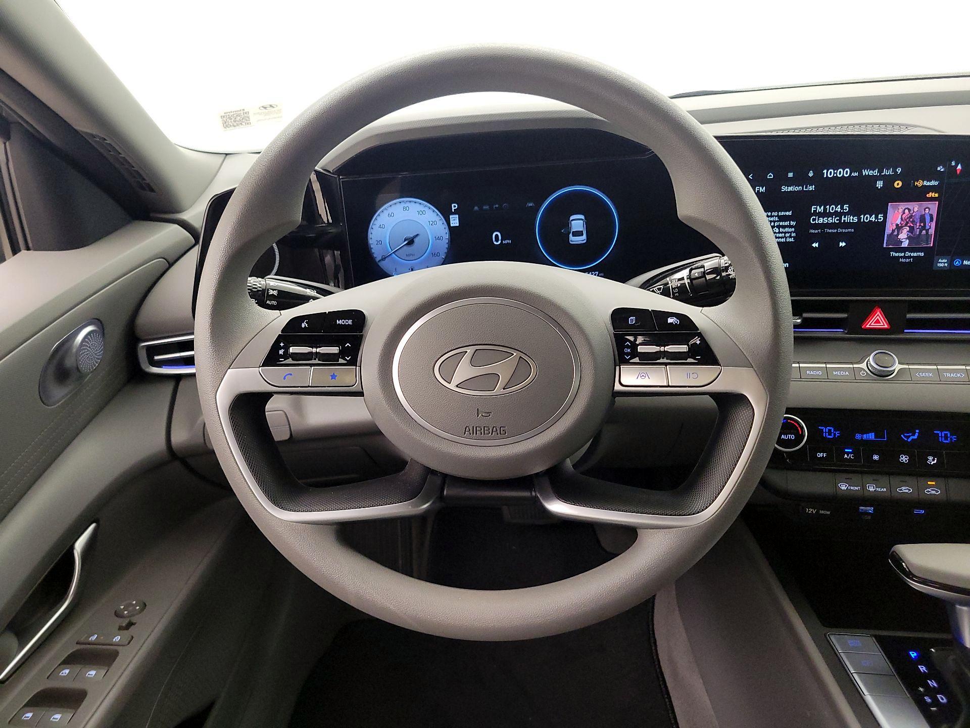 Thumbnail: 2024 Hyundai Elantra - 10