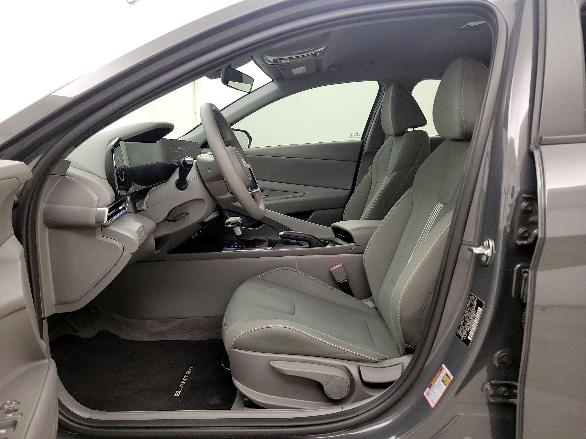 Thumbnail: 2024 Hyundai Elantra - 11