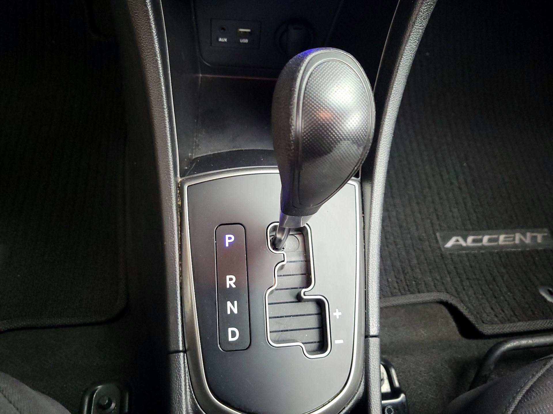 Thumbnail: 2017 Hyundai Accent - 16