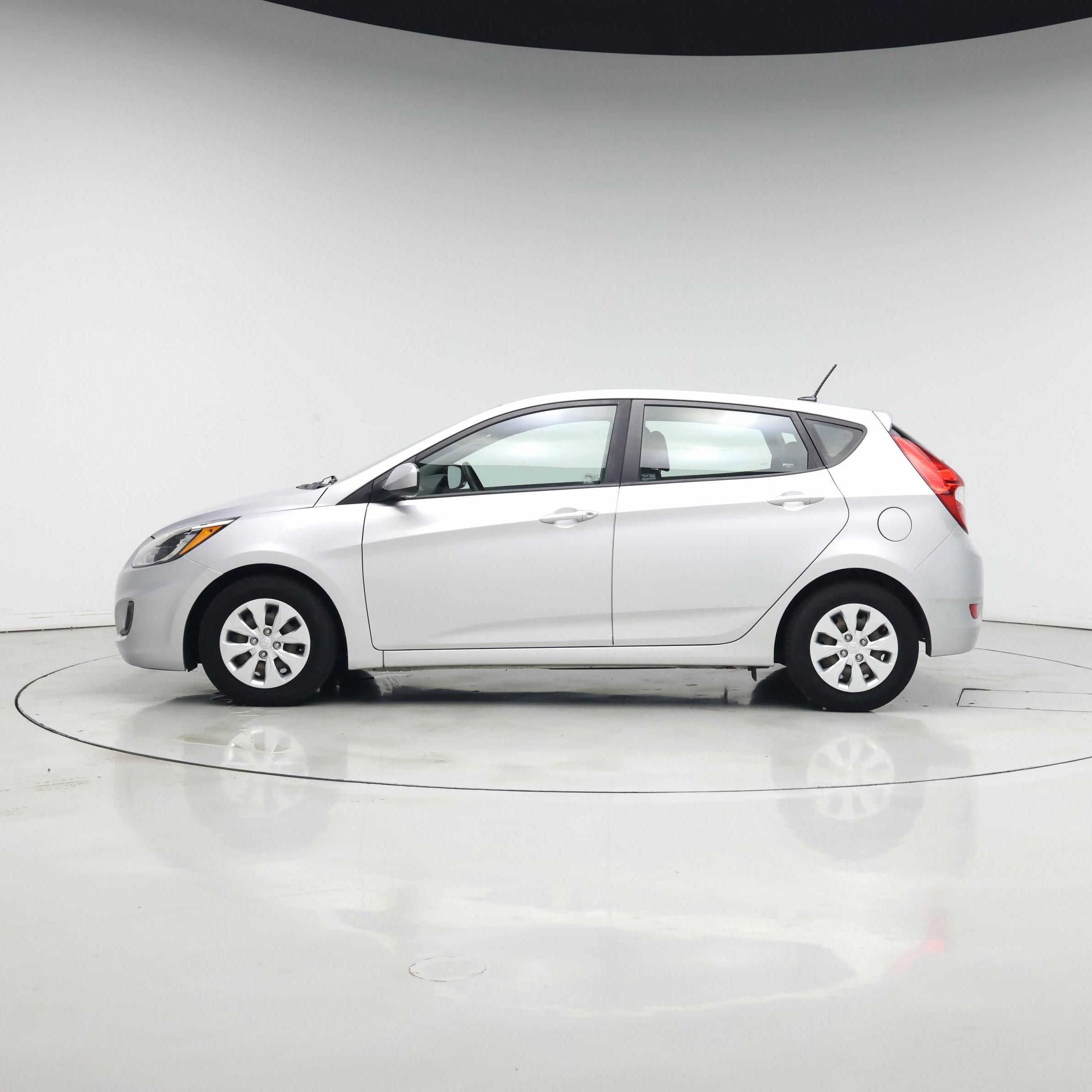 Thumbnail: 2017 Hyundai Accent - 3