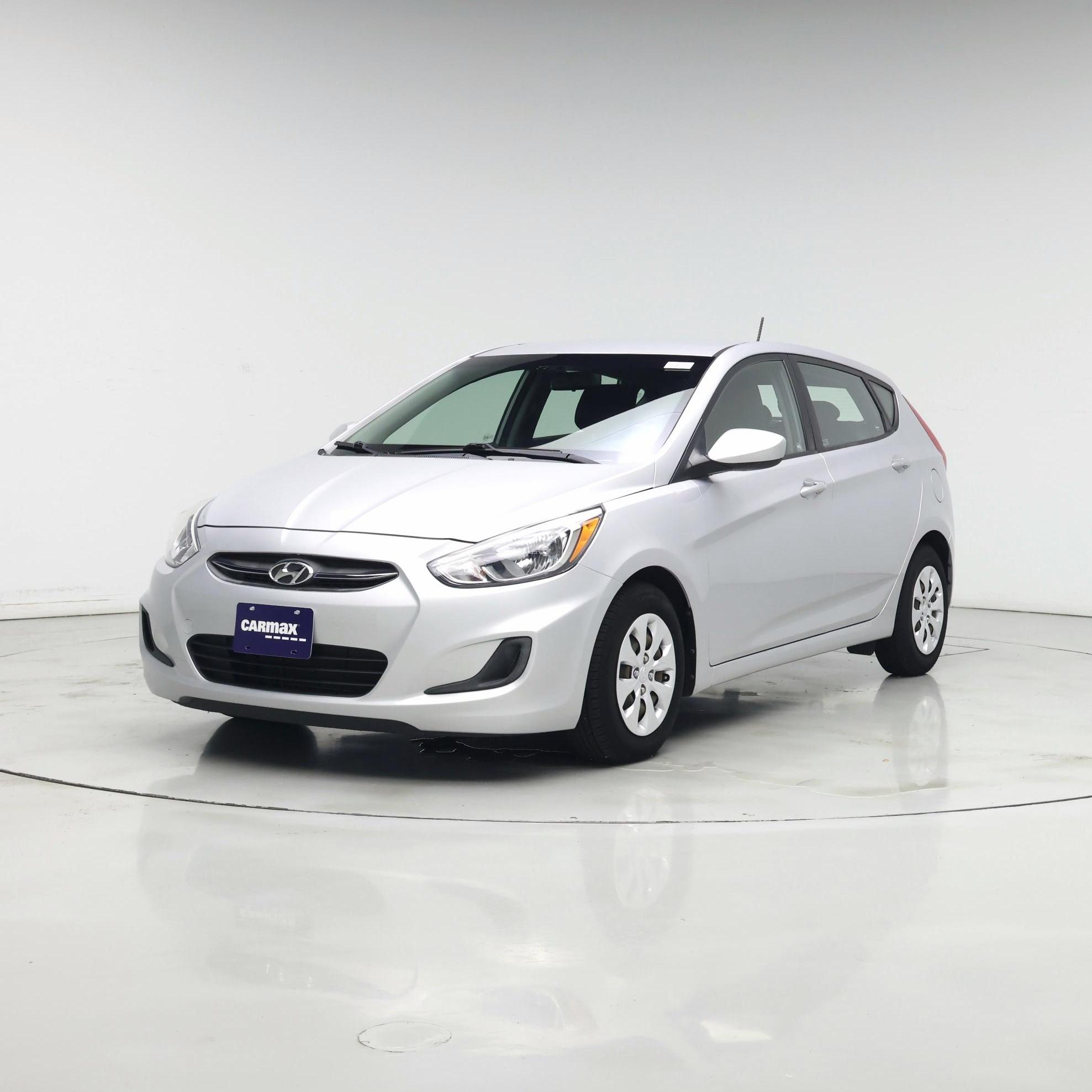 Thumbnail: 2017 Hyundai Accent - 4