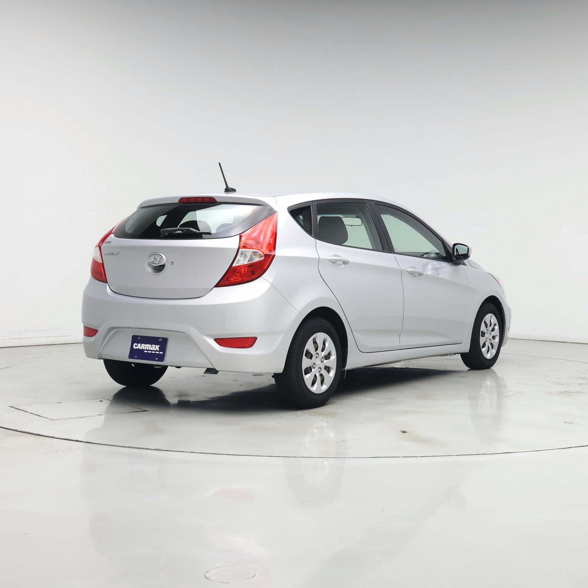 Thumbnail: 2017 Hyundai Accent - 8