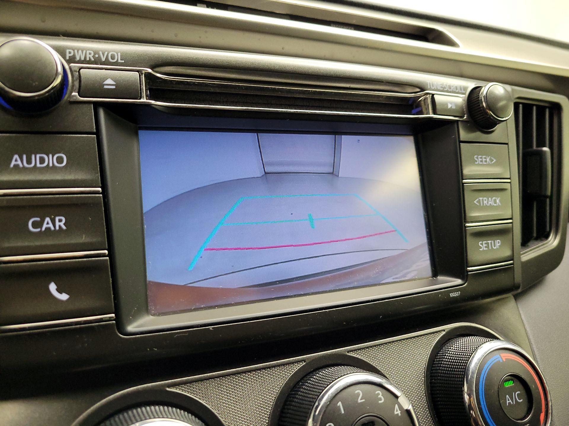Thumbnail: 2015 Toyota RAV4 - 14
