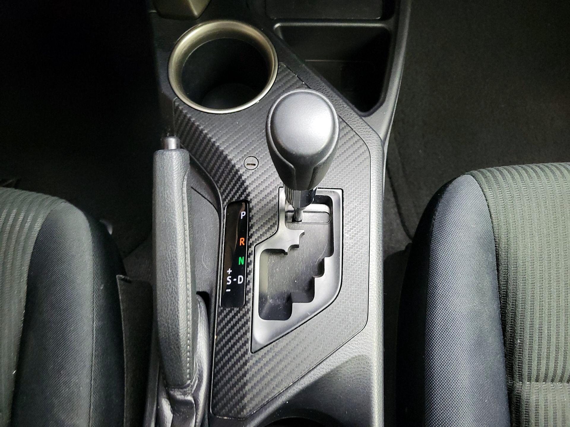 Thumbnail: 2015 Toyota RAV4 - 17
