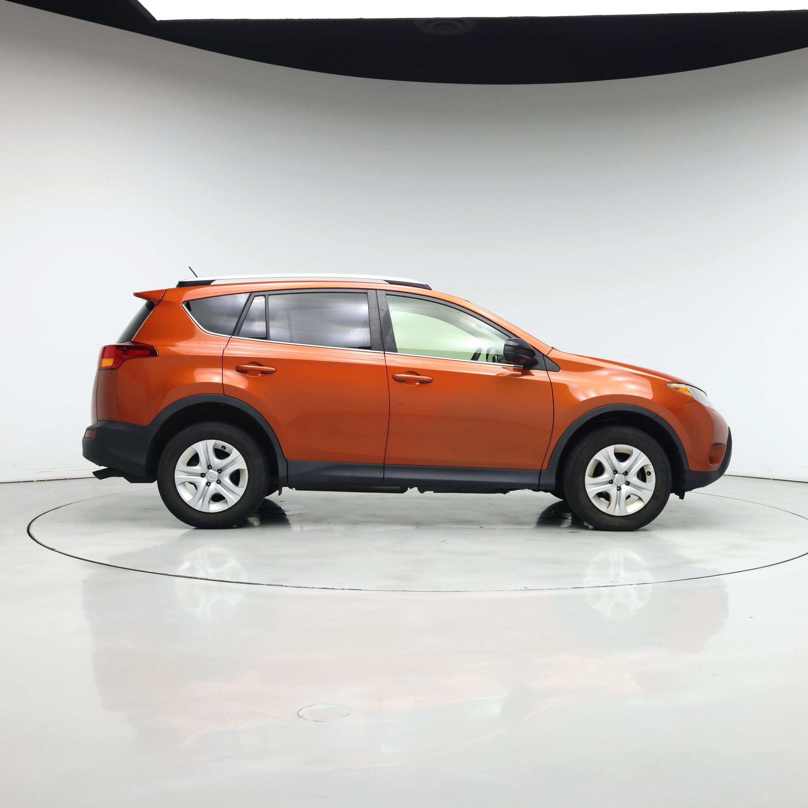 Thumbnail: 2015 Toyota RAV4 - 7