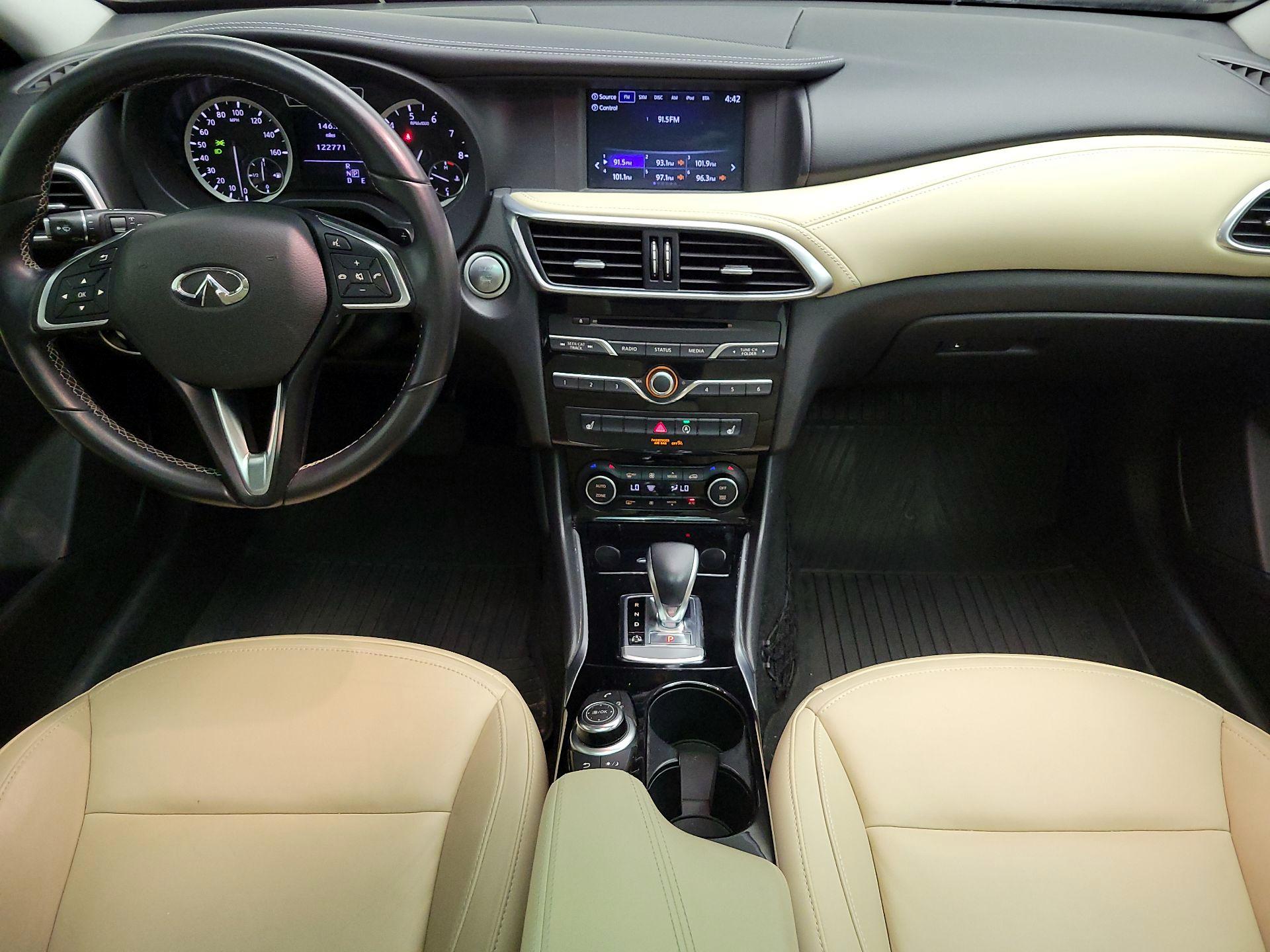 Thumbnail: 2018 INFINITI QX30 - 9