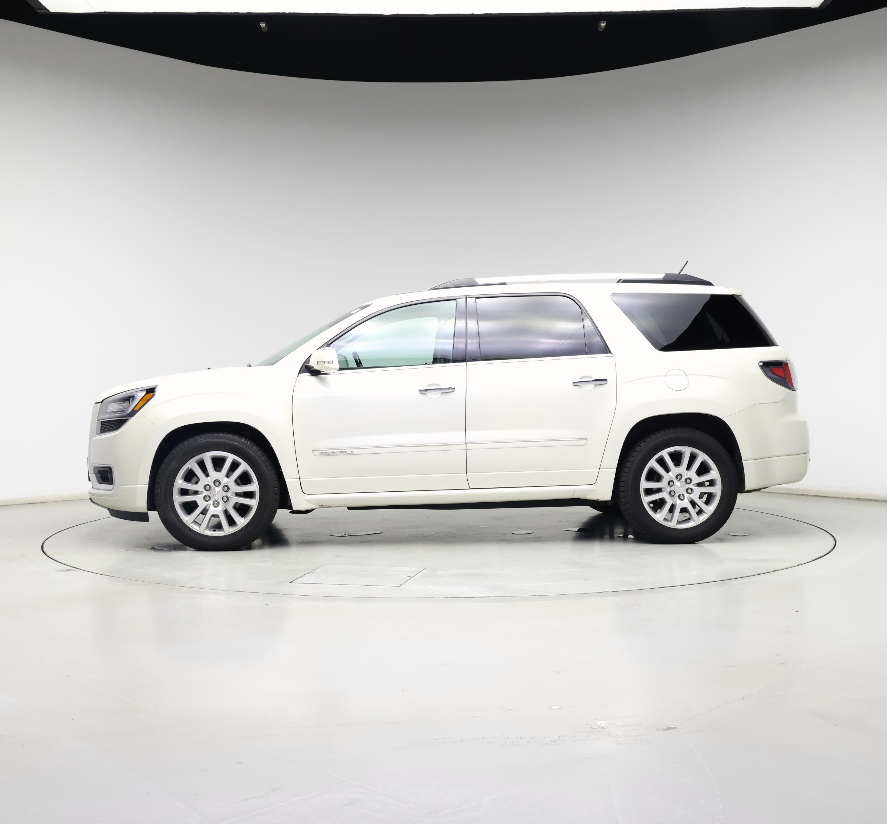 Thumbnail: 2015 GMC Acadia - 3
