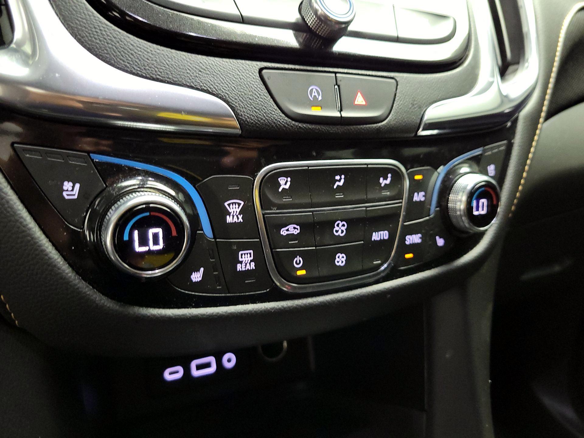 Thumbnail: 2022 Chevrolet Equinox - 17