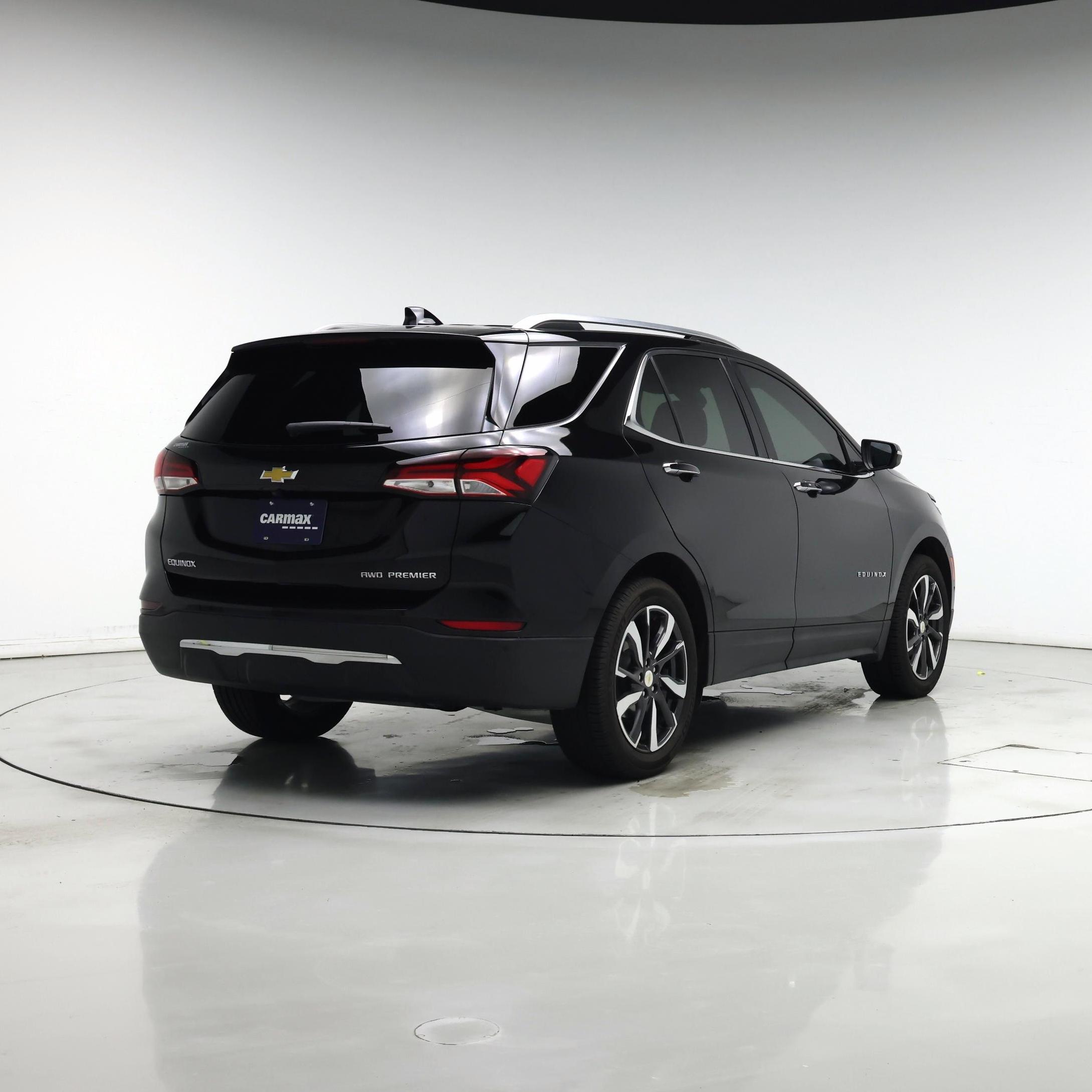 Thumbnail: 2022 Chevrolet Equinox - 8