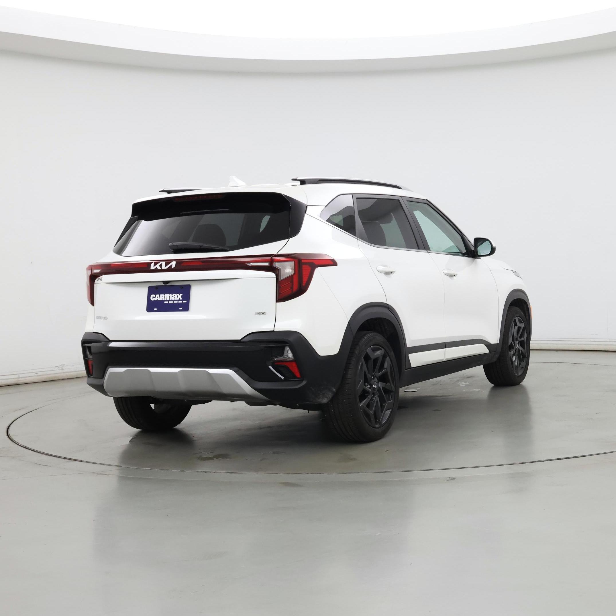 Thumbnail: 2024 Kia Seltos - 8