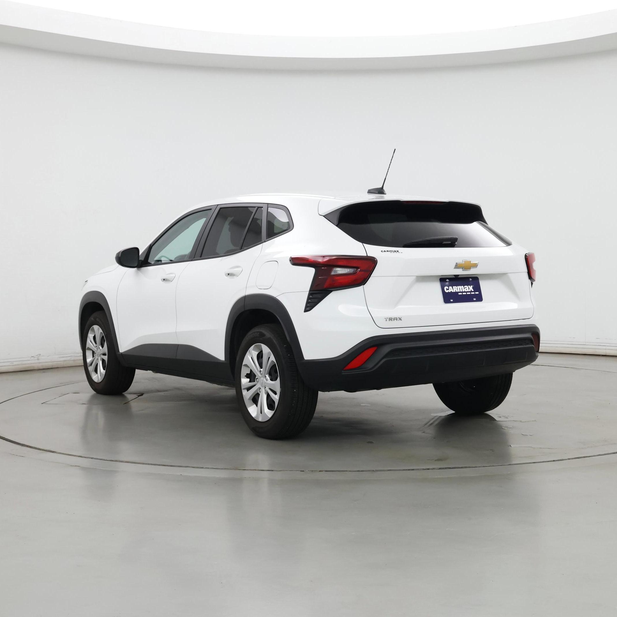 Thumbnail: 2024 Chevrolet Trax - 2