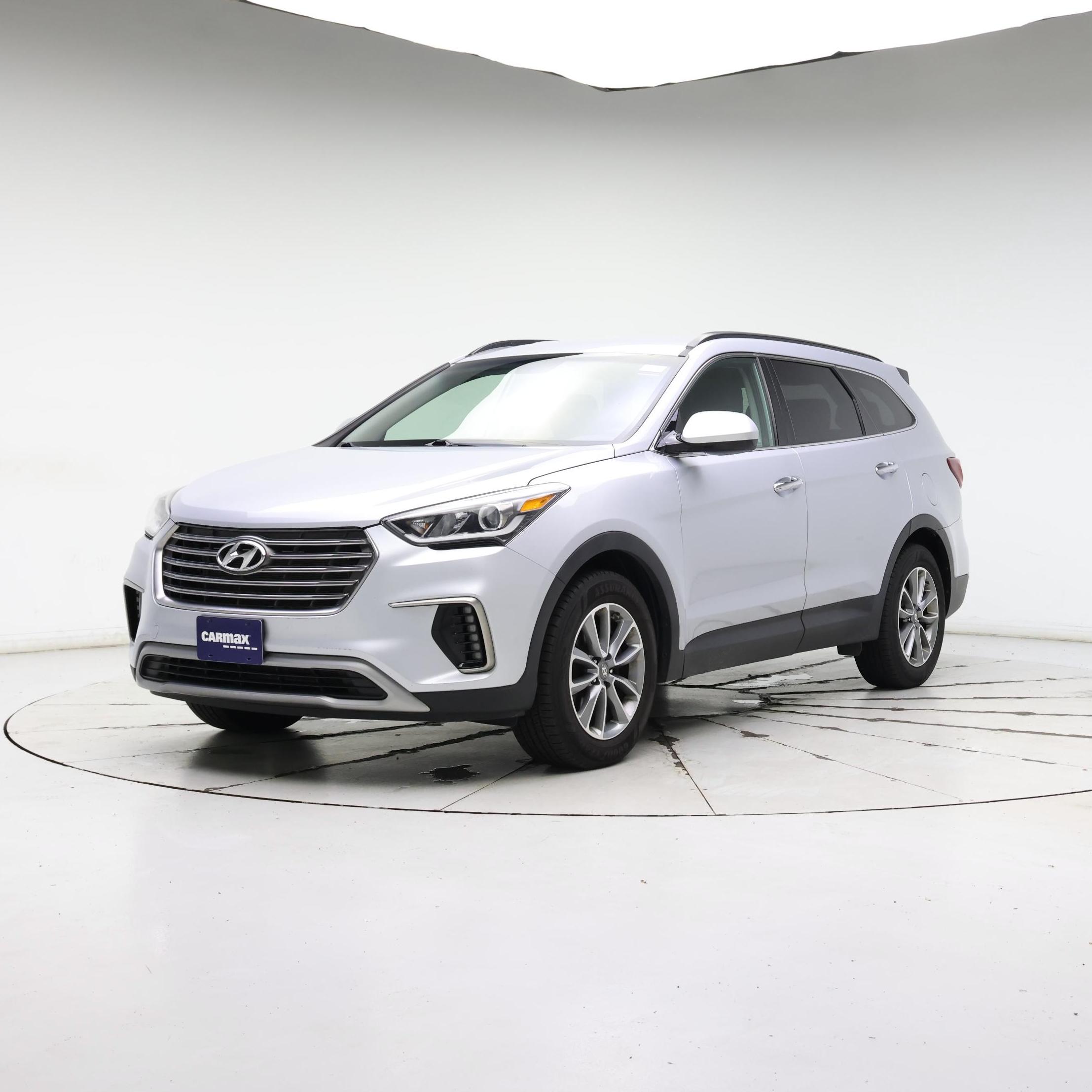 Thumbnail: 2017 Hyundai Santa Fe - 4