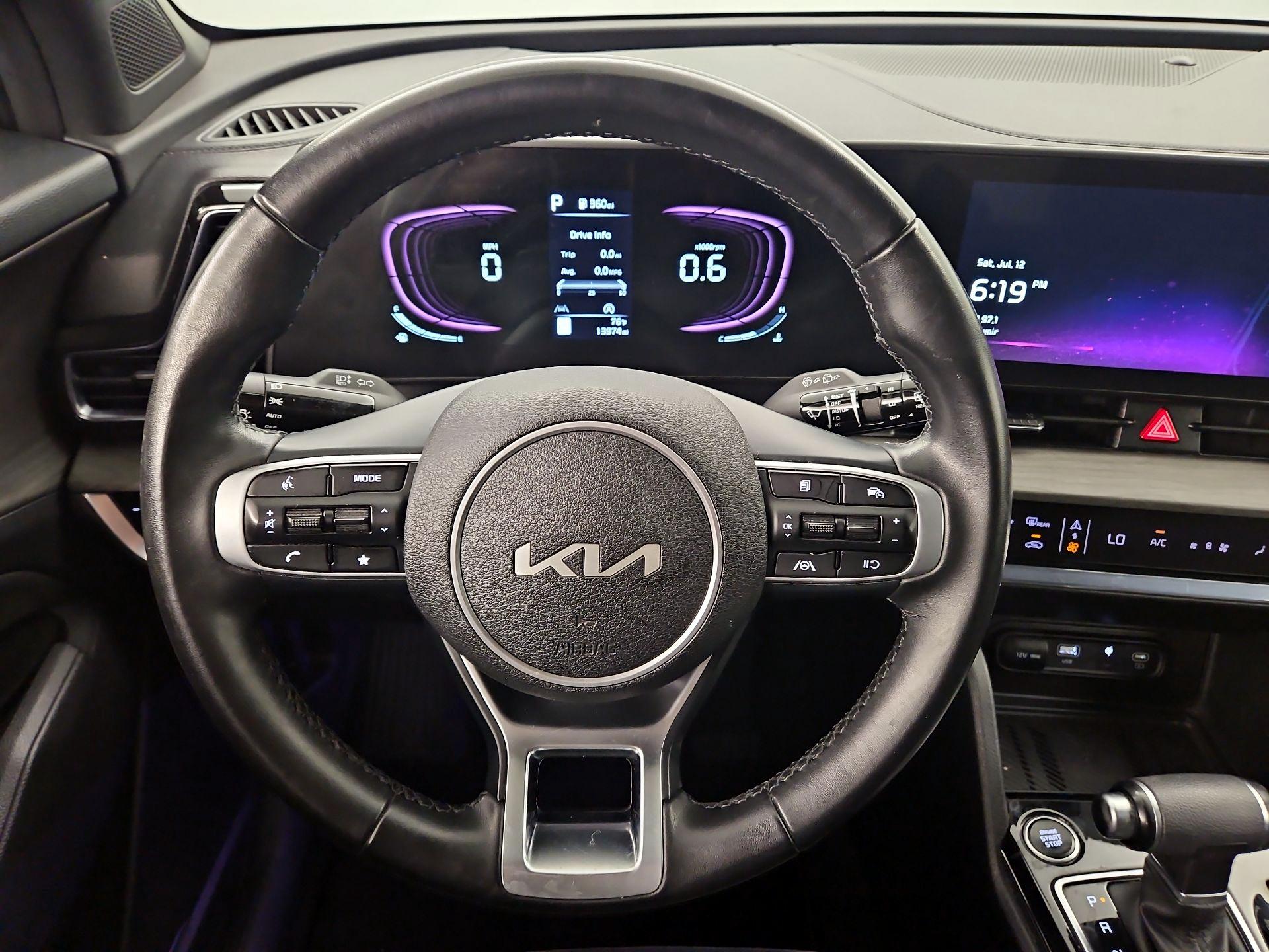 Thumbnail: 2023 Kia Sportage - 10