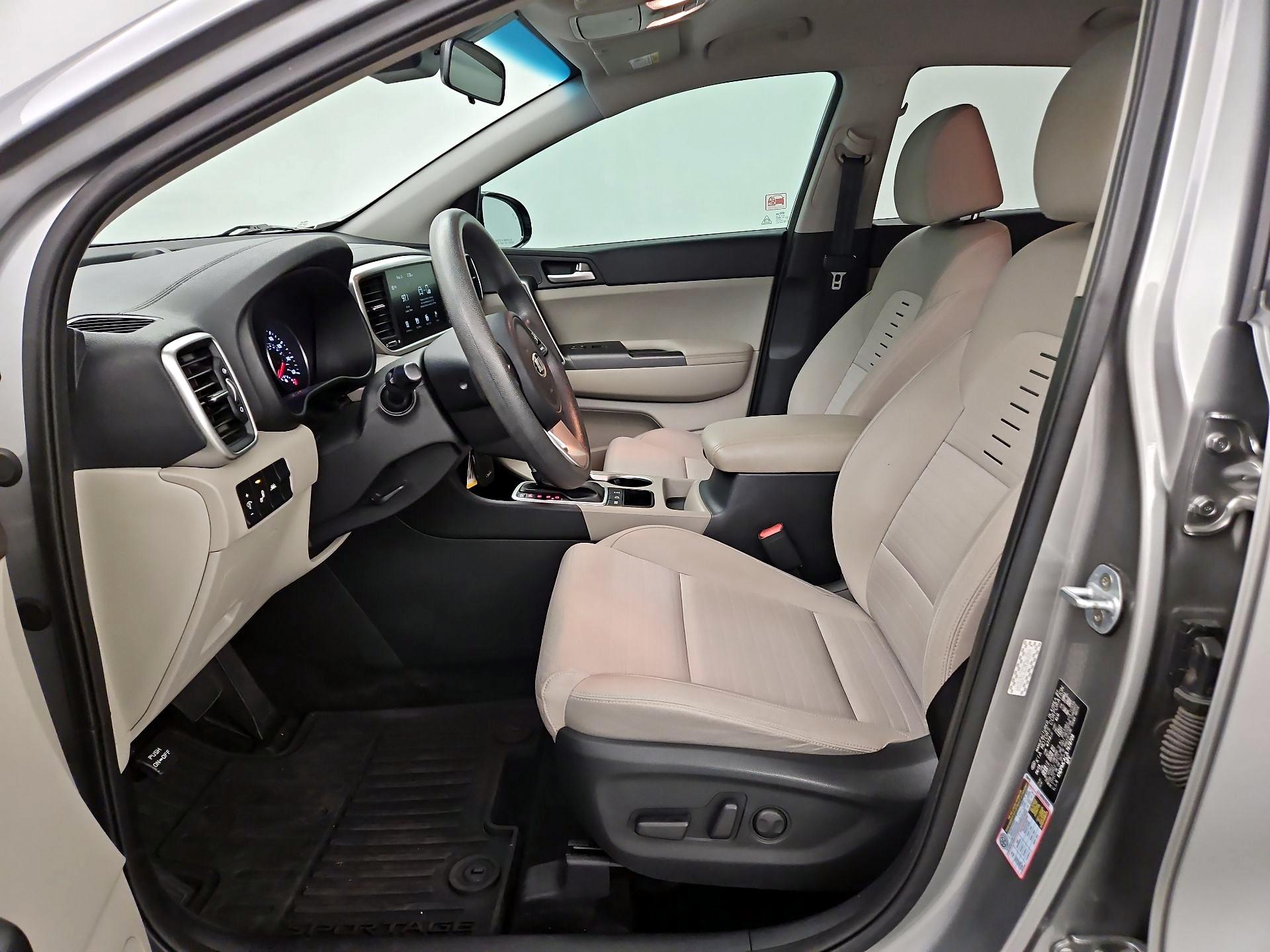 Thumbnail: 2020 Kia Sportage - 11