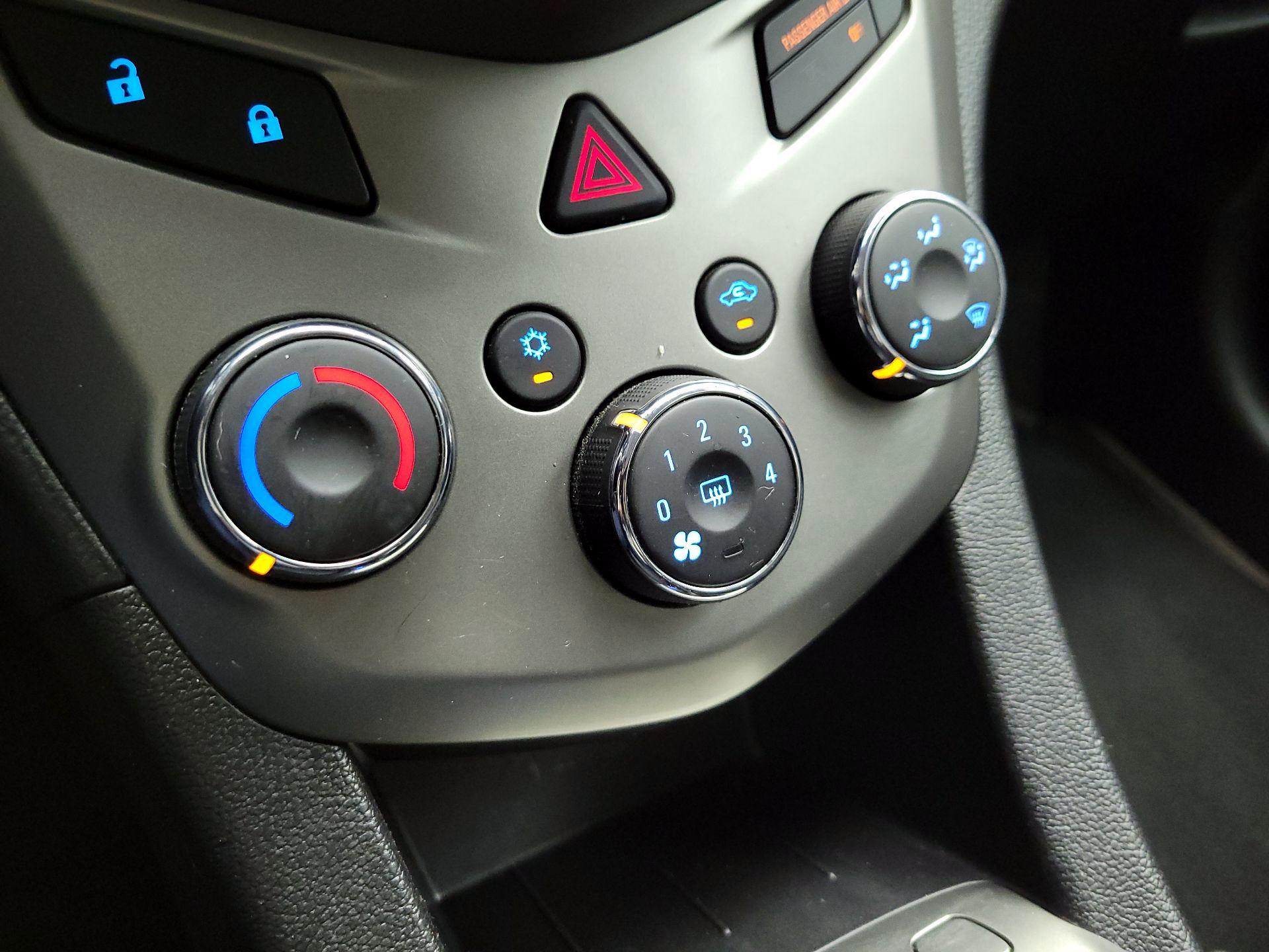 Thumbnail: 2016 Chevrolet Sonic - 14
