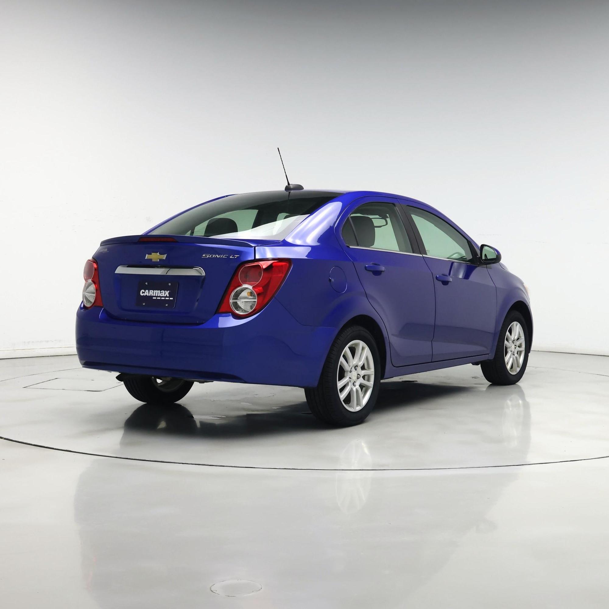 Thumbnail: 2016 Chevrolet Sonic - 8