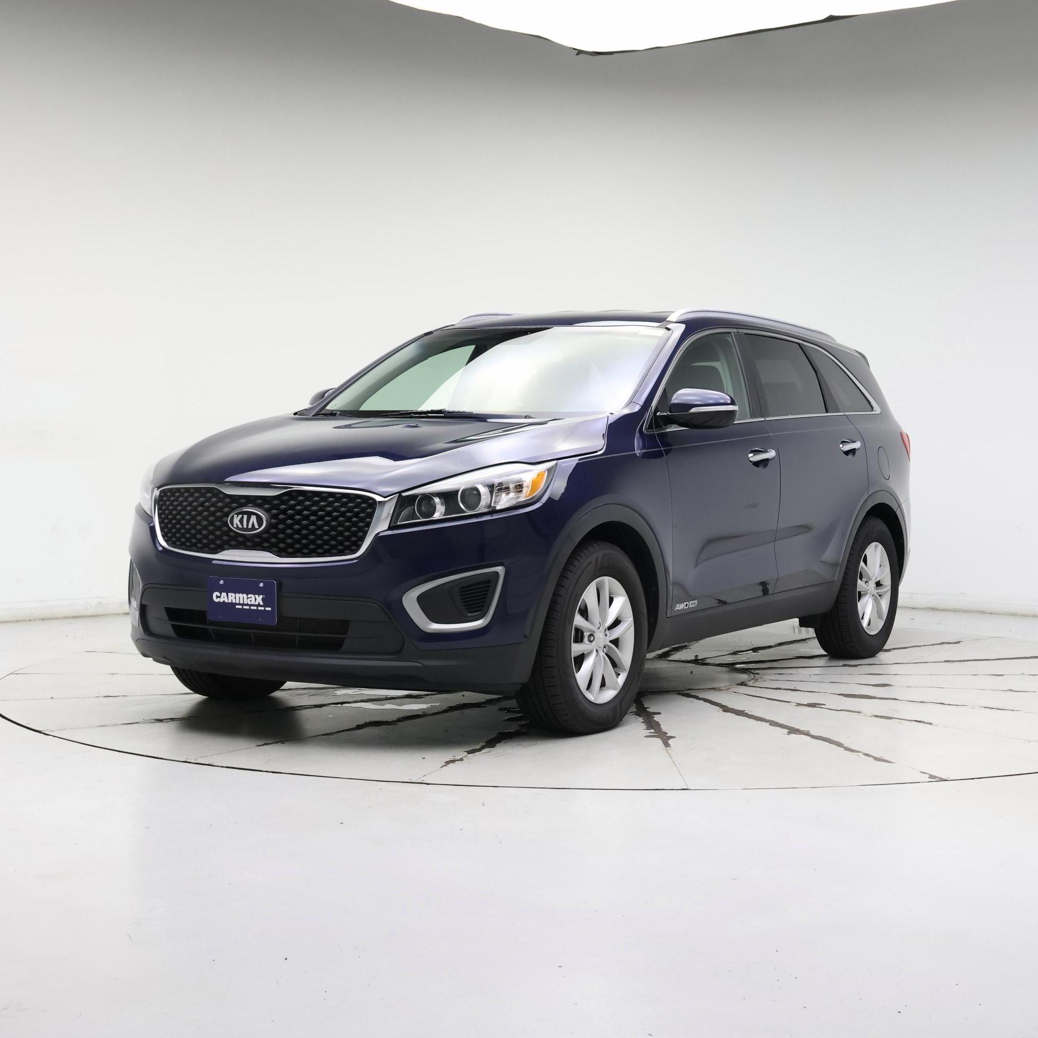 Thumbnail: 2016 Kia Sorento - 4
