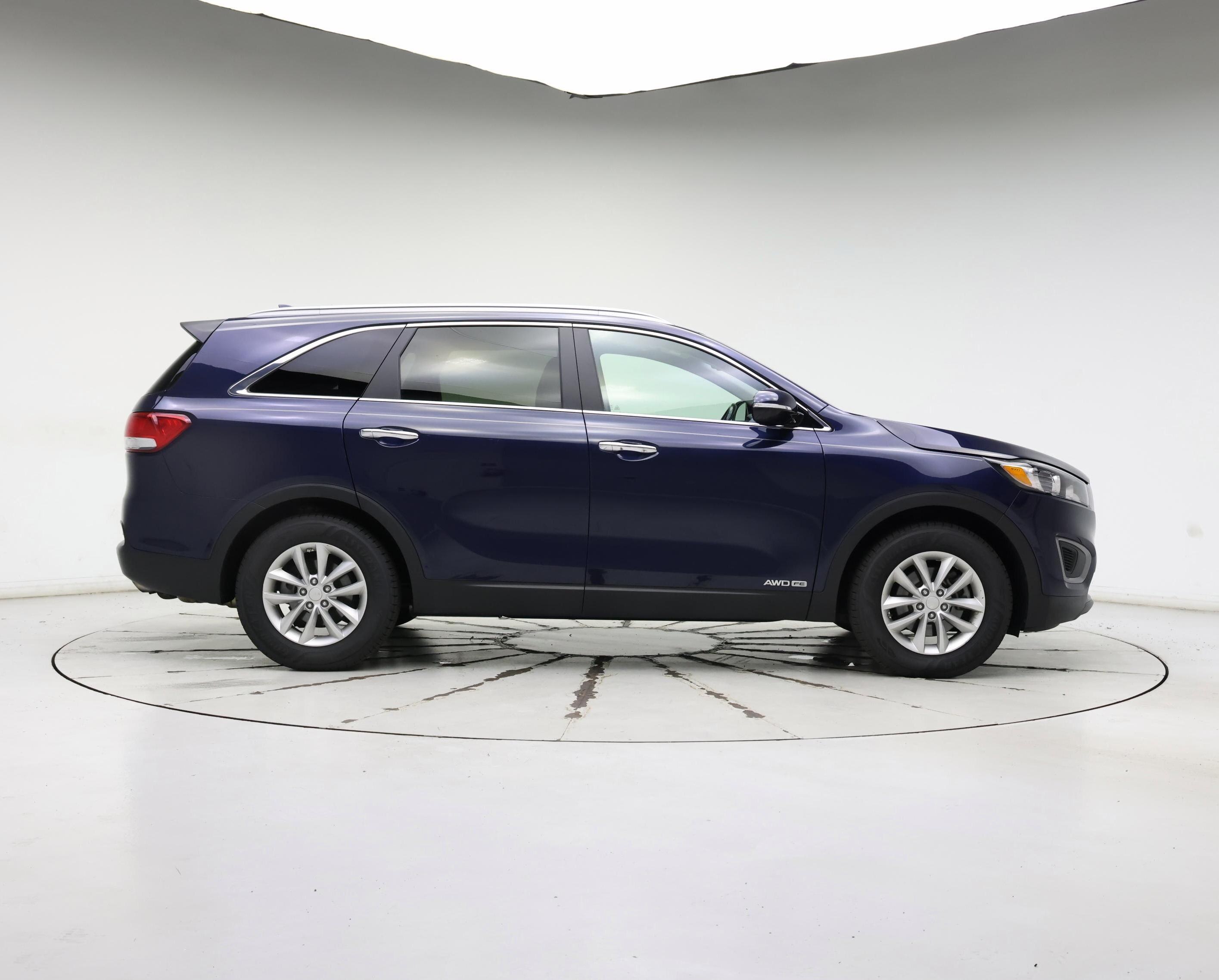 Thumbnail: 2016 Kia Sorento - 7