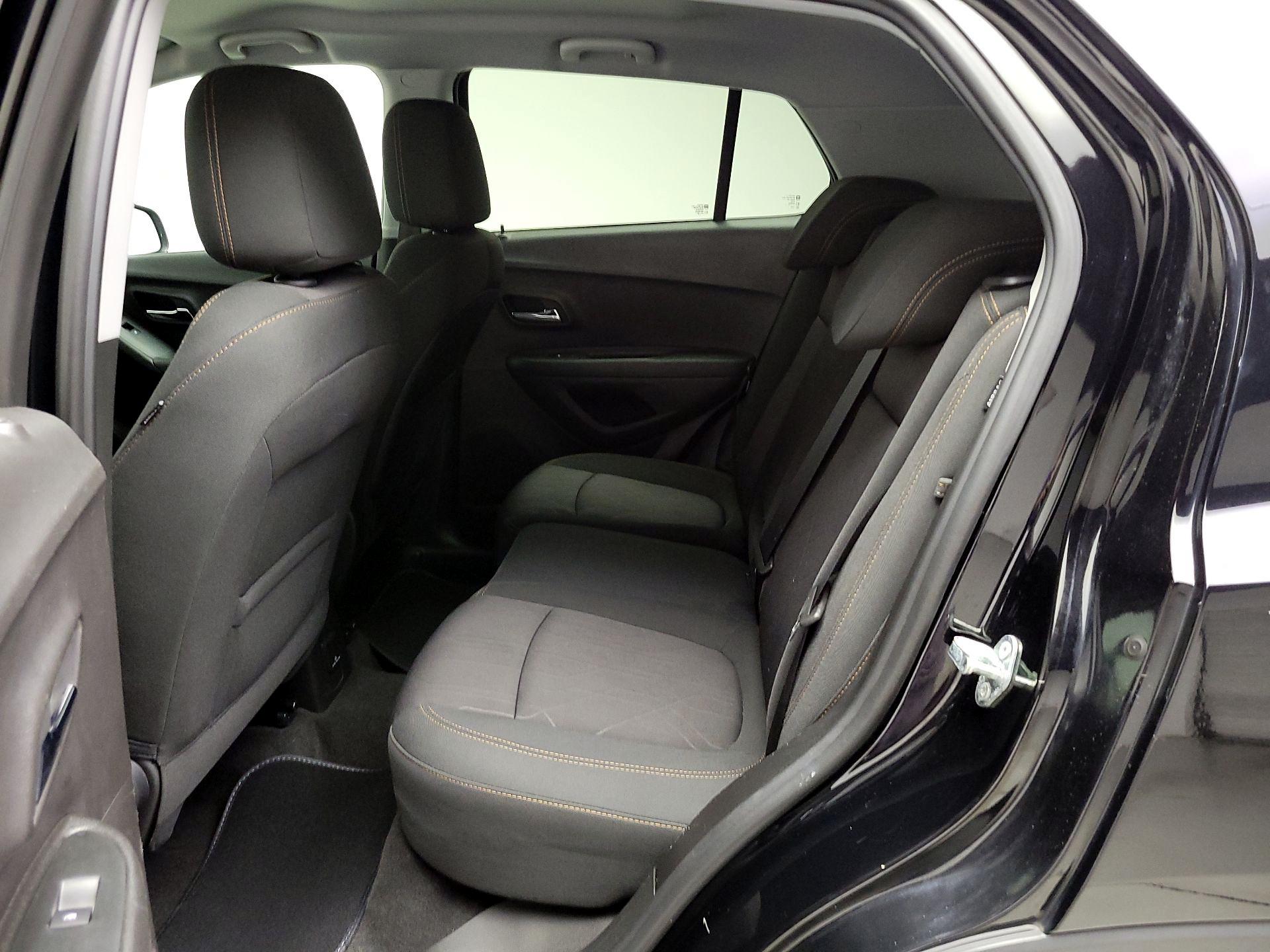 Thumbnail: 2018 Chevrolet Trax - 19
