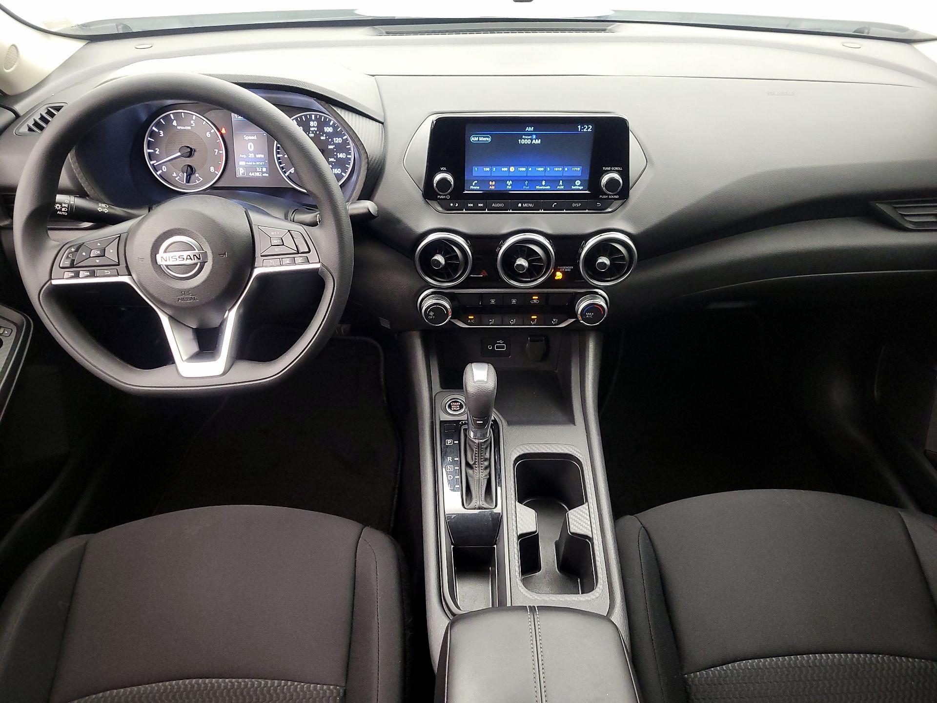 Thumbnail: 2022 Nissan Sentra - 9