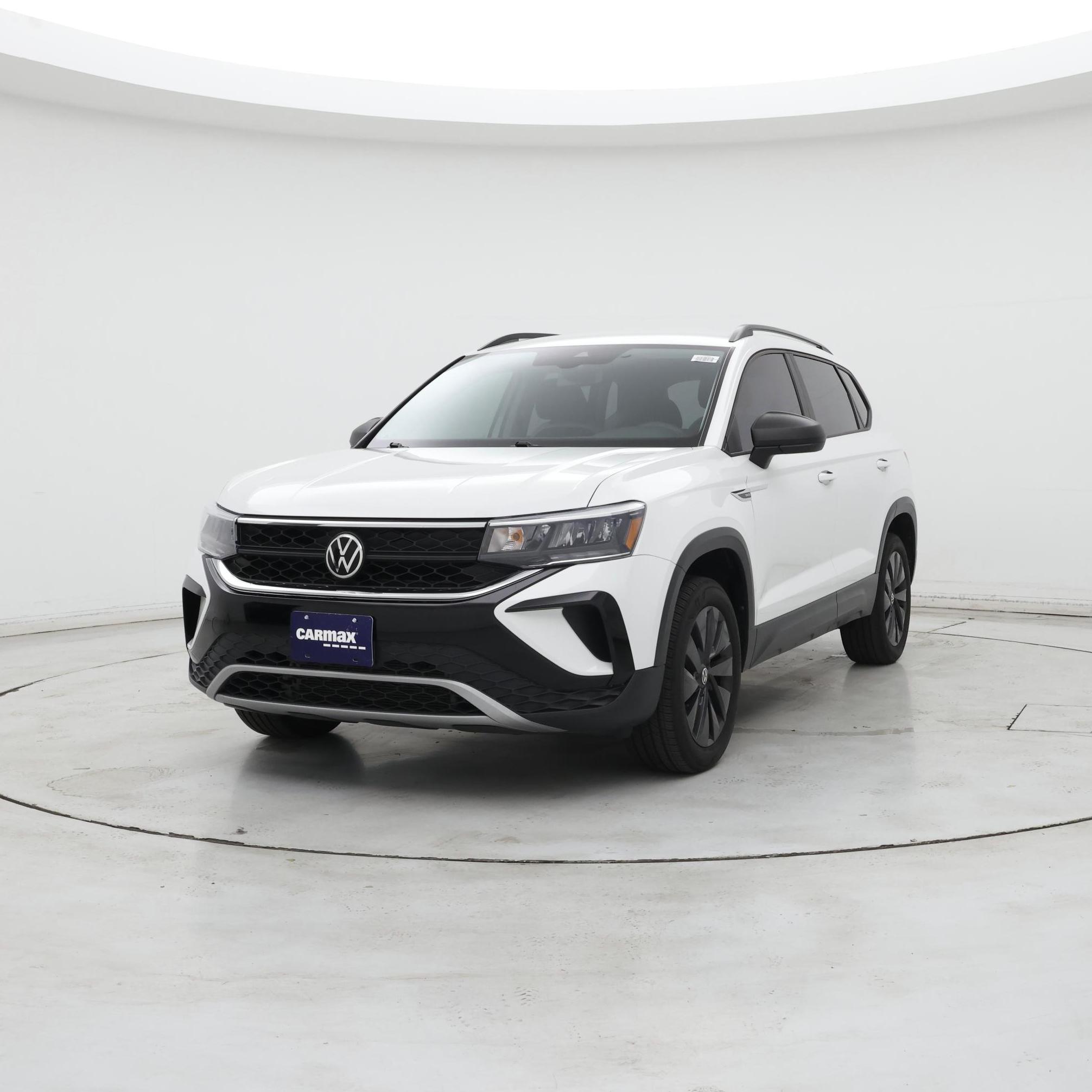 Thumbnail: 2022 Volkswagen Taos - 4
